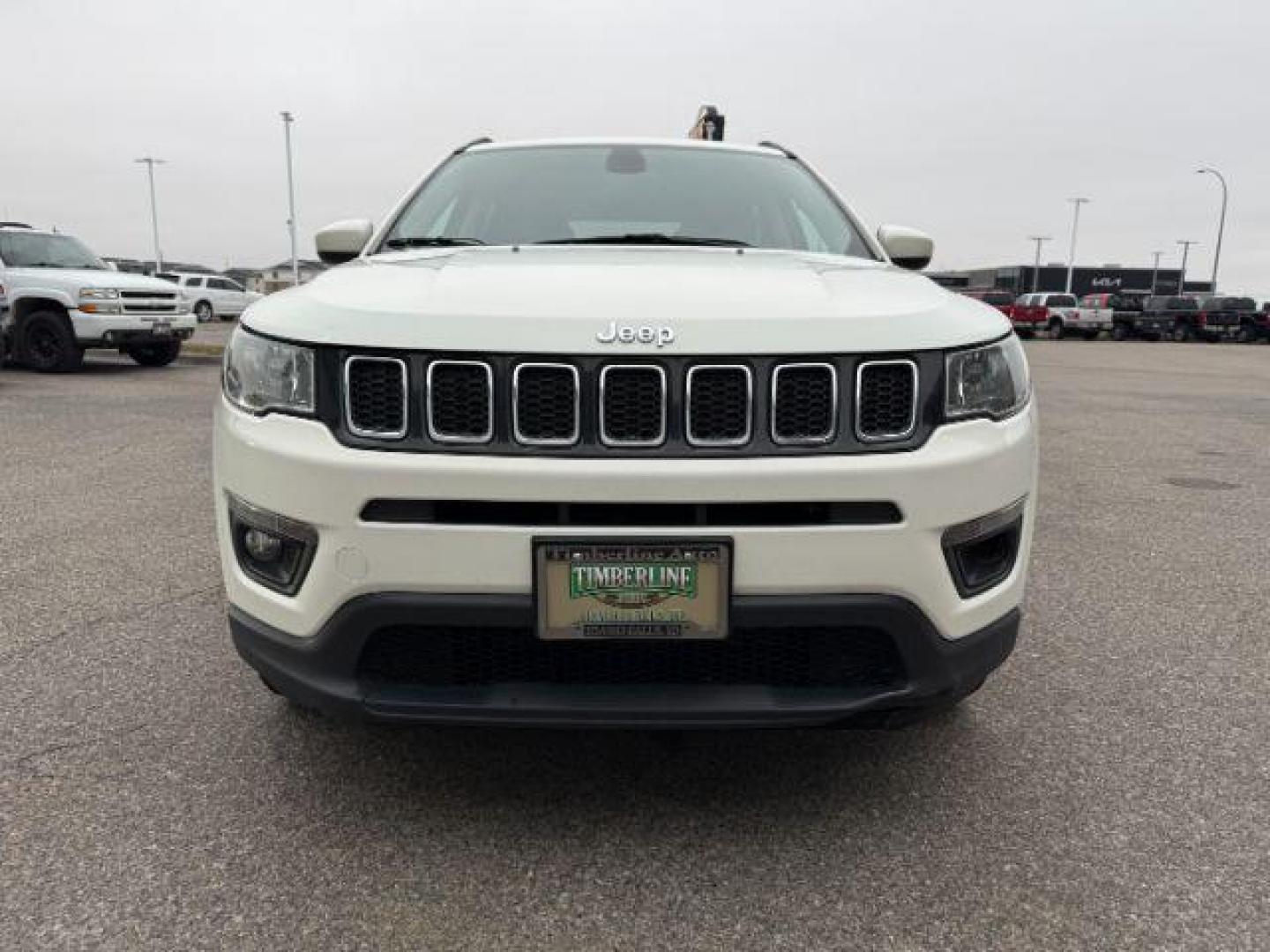 2018 WHITE /CLOTH Jeep Compass (3C4NJDBB6JT) with an 24L engine, Automatic transmission, located at 1175 N Woodruff Ave, Idaho Falls, ID, 83401, 43.506901, -111.999657 - At Timberline Auto, finding a great deal on your next vehicle is always easy! Our experienced sales staff's goal is to help find you the right vehicle at the right price! Our knowledgeable finance department has options for almost any credit score. We offer extended service contract options to prote - Photo#34