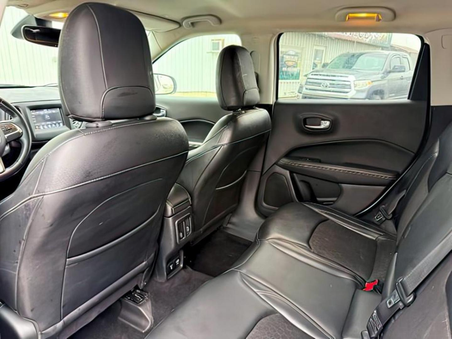 2018 WHITE /CLOTH Jeep Compass (3C4NJDBB6JT) with an 24L engine, Automatic transmission, located at 1175 N Woodruff Ave, Idaho Falls, ID, 83401, 43.506901, -111.999657 - At Timberline Auto, finding a great deal on your next vehicle is always easy! Our experienced sales staff's goal is to help find you the right vehicle at the right price! Our knowledgeable finance department has options for almost any credit score. We offer extended service contract options to prote - Photo#22