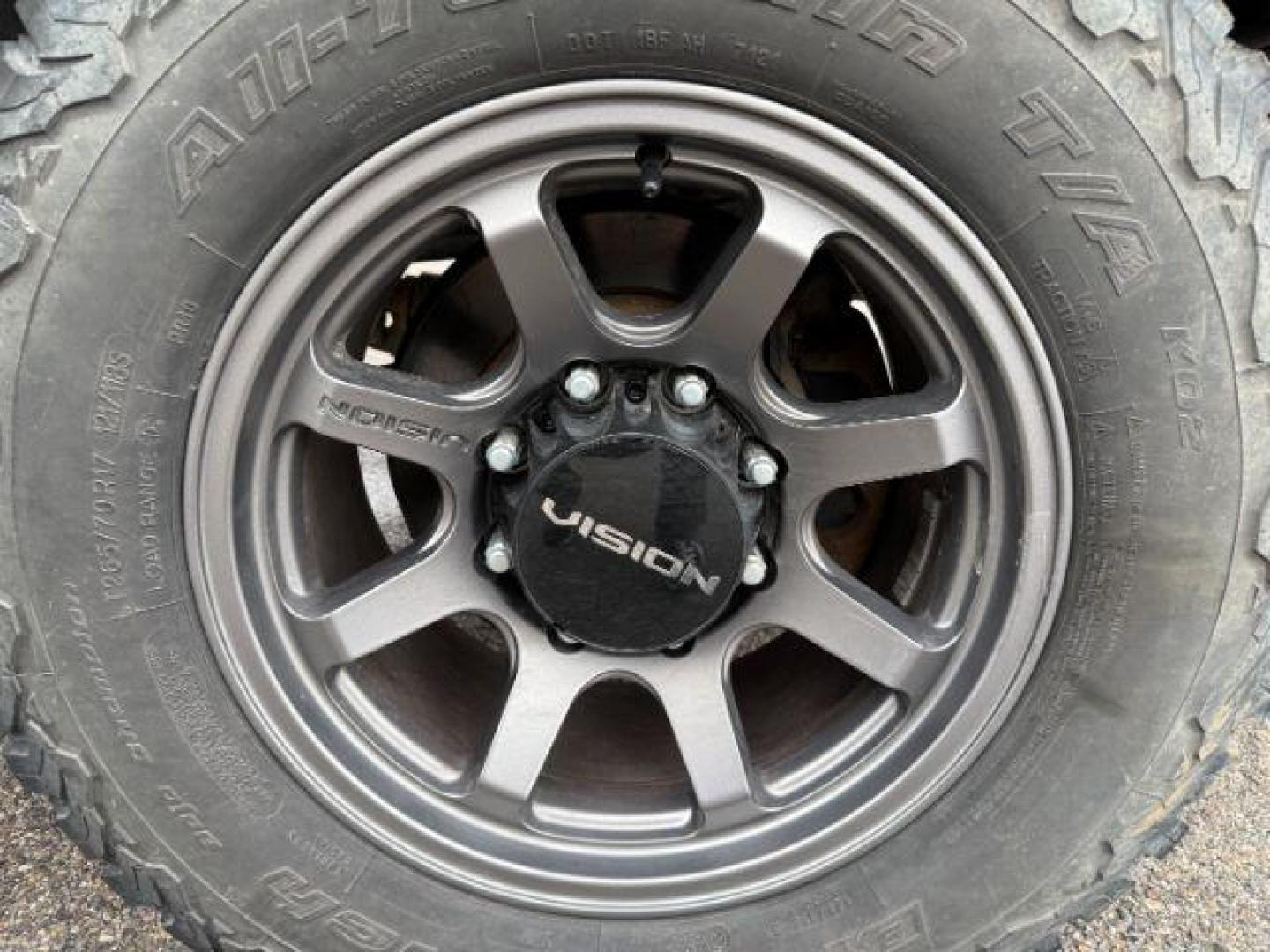 2018 WHITE /CLOTH Ford Super Duty F-350 SRW (1FT8W3B65JE) with an 62 V8 engine, Automatic transmission, located at 1175 N Woodruff Ave, Idaho Falls, ID, 83401, 43.506901, -111.999657 - At Timberline Auto, finding a great deal on your next vehicle is always easy! Our experienced sales staff's goal is to help find you the right vehicle at the right price! Our knowledgeable finance department has options for almost any credit score. We offer extended service contract options to prote - Photo#12