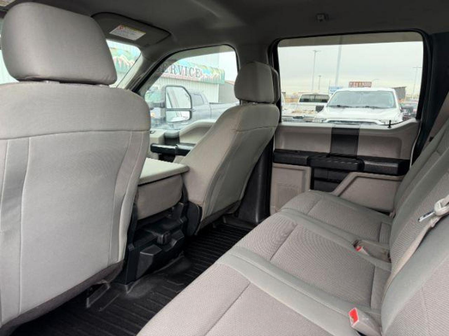 2018 WHITE /CLOTH Ford Super Duty F-350 SRW (1FT8W3B65JE) with an 62 V8 engine, Automatic transmission, located at 1175 N Woodruff Ave, Idaho Falls, ID, 83401, 43.506901, -111.999657 - At Timberline Auto, finding a great deal on your next vehicle is always easy! Our experienced sales staff's goal is to help find you the right vehicle at the right price! Our knowledgeable finance department has options for almost any credit score. We offer extended service contract options to prote - Photo#24