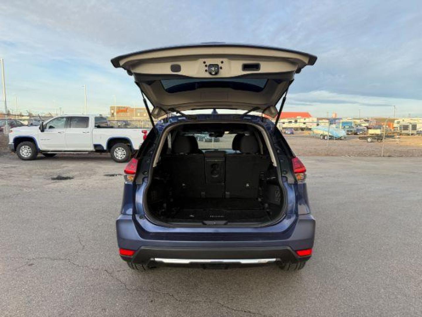 2019 BLUE /Charcoal Nissan Rogue (KNMAT2MTXKP) with an 25L I-4 DOHC engine, Automatic transmission, located at 1175 N Woodruff Ave, Idaho Falls, ID, 83401, 43.506901, -111.999657 - At Timberline Auto, finding a great deal on your next vehicle is always easy! Our experienced sales staff's goal is to help find you the right vehicle at the right price! Our knowledgeable finance department has options for almost any credit score. We offer extended service contract options to prote - Photo#26