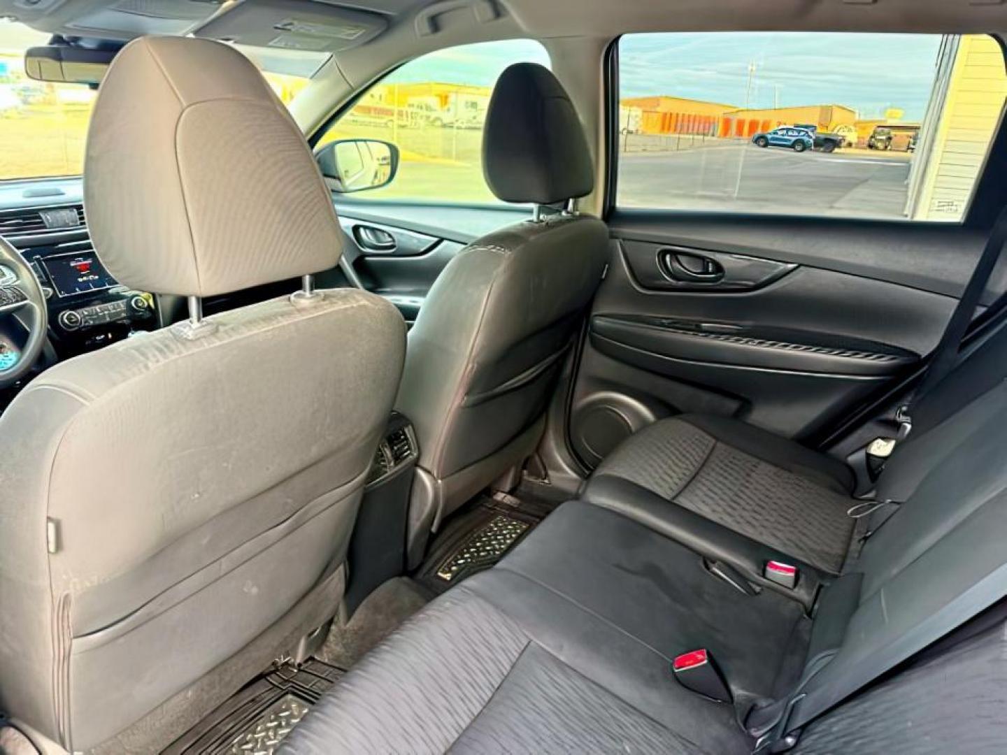 2019 BLUE /Charcoal Nissan Rogue (KNMAT2MTXKP) with an 25L I-4 DOHC engine, Automatic transmission, located at 1175 N Woodruff Ave, Idaho Falls, ID, 83401, 43.506901, -111.999657 - At Timberline Auto, finding a great deal on your next vehicle is always easy! Our experienced sales staff's goal is to help find you the right vehicle at the right price! Our knowledgeable finance department has options for almost any credit score. We offer extended service contract options to prote - Photo#21