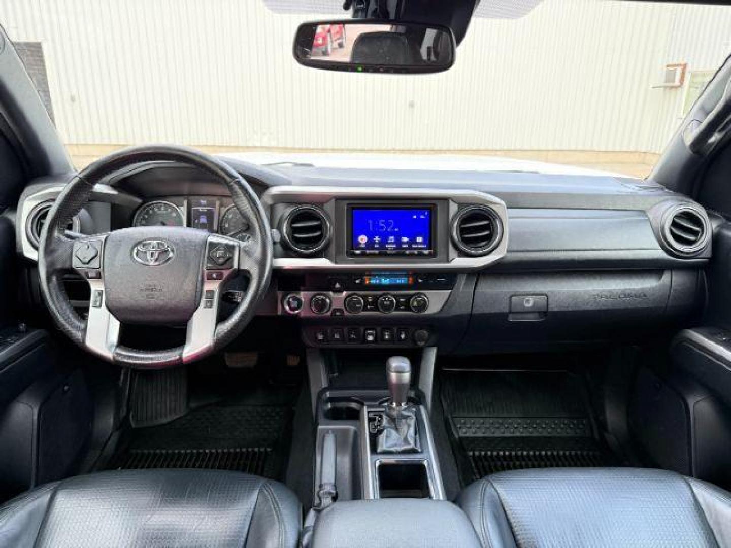 2019 WHITE /CLOTH Toyota Tacoma (3TMGZ5AN7KM) with an 35L V-6 portdirect injection engine, Automatic transmission, located at 1175 N Woodruff Ave, Idaho Falls, ID, 83401, 43.506901, -111.999657 - At Timberline Auto, finding a great deal on your next vehicle is always easy! Our experienced sales staff's goal is to help find you the right vehicle at the right price! Our knowledgeable finance department has options for almost any credit score. We offer extended service contract options to prote - Photo#21