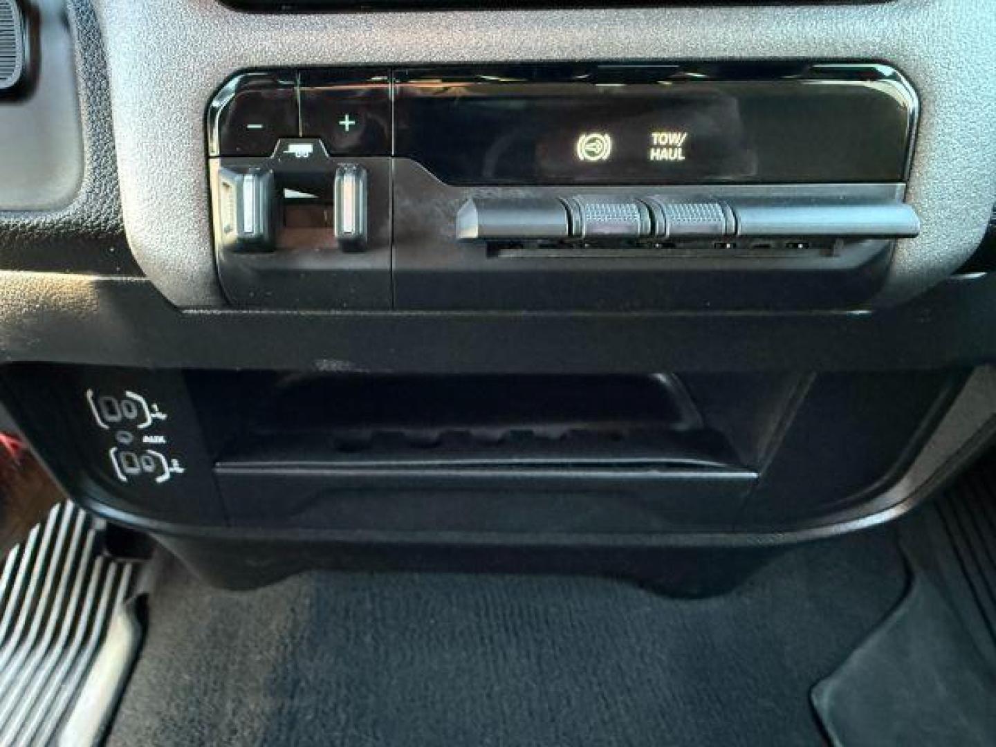 2022 WHITE /Black Ram 2500 (3C6UR5CL6NG) with an Cummins 67L I-6 diesel direct injection engine, Automatic transmission, located at 1175 N Woodruff Ave, Idaho Falls, ID, 83401, 43.506901, -111.999657 - At Timberline Auto, finding a great deal on your next vehicle is always easy! Our experienced sales staff's goal is to help find you the right vehicle at the right price! Our knowledgeable finance department has options for almost any credit score. We offer extended service contract options to prote - Photo#44