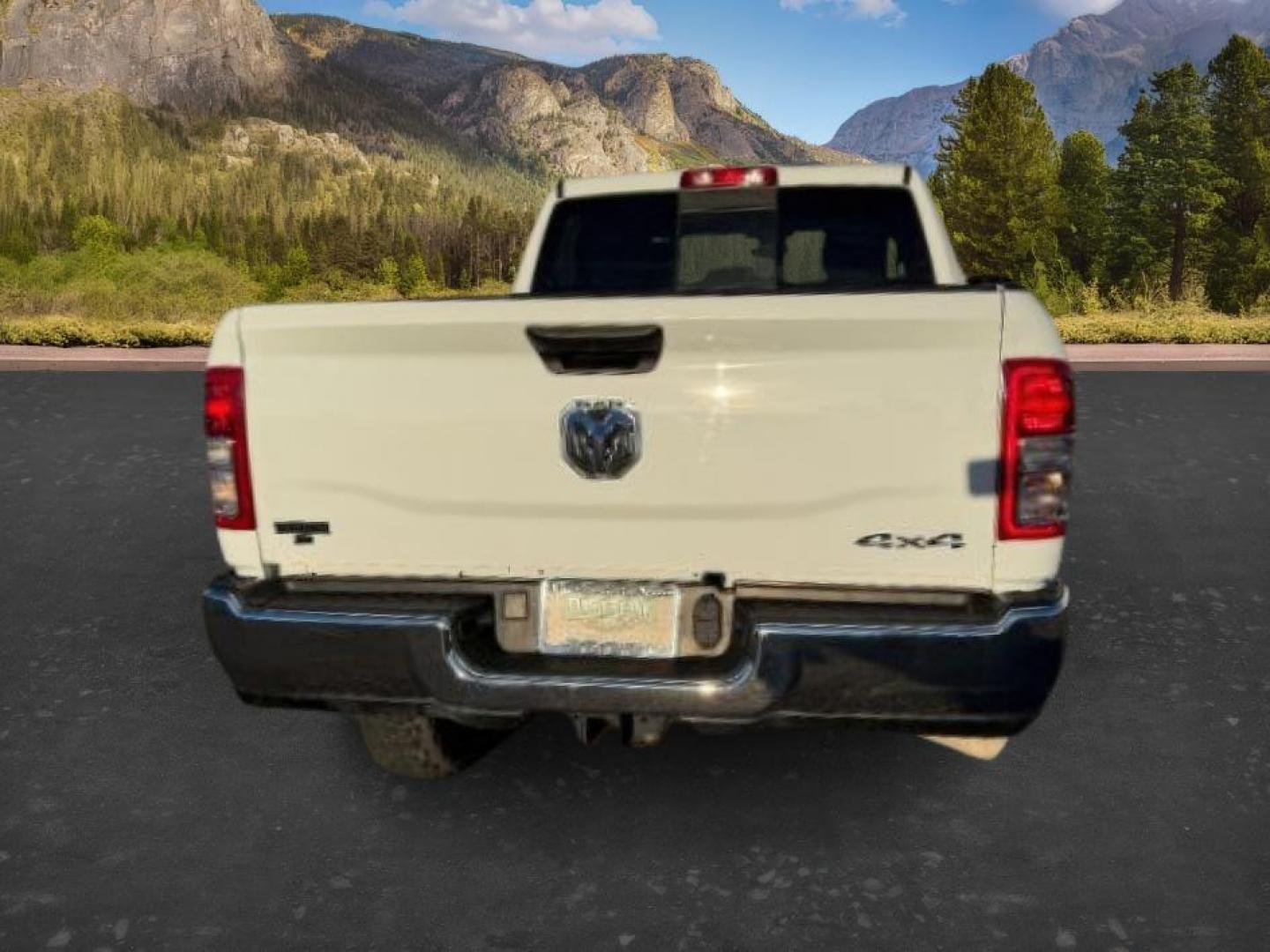 2022 WHITE /Black Ram 2500 (3C6UR5CL6NG) with an Cummins 67L I-6 diesel direct injection engine, Automatic transmission, located at 1175 N Woodruff Ave, Idaho Falls, ID, 83401, 43.506901, -111.999657 - At Timberline Auto, finding a great deal on your next vehicle is always easy! Our experienced sales staff's goal is to help find you the right vehicle at the right price! Our knowledgeable finance department has options for almost any credit score. We offer extended service contract options to prote - Photo#3