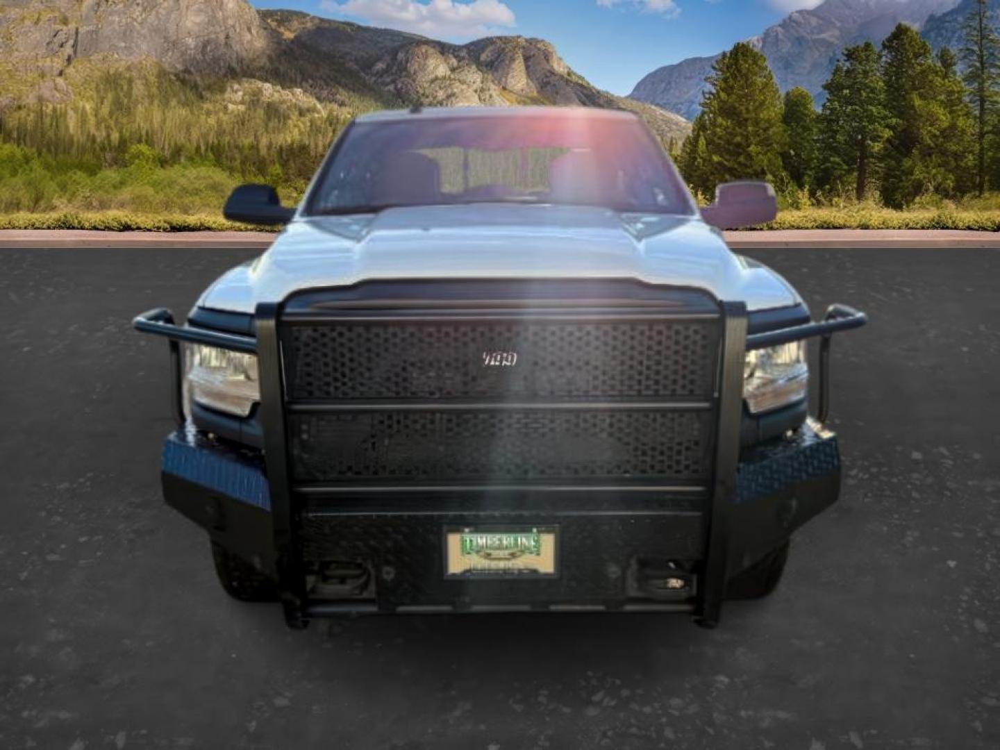 2022 WHITE /Black Ram 2500 (3C6UR5CL6NG) with an Cummins 67L I-6 diesel direct injection engine, Automatic transmission, located at 1175 N Woodruff Ave, Idaho Falls, ID, 83401, 43.506901, -111.999657 - At Timberline Auto, finding a great deal on your next vehicle is always easy! Our experienced sales staff's goal is to help find you the right vehicle at the right price! Our knowledgeable finance department has options for almost any credit score. We offer extended service contract options to prote - Photo#9