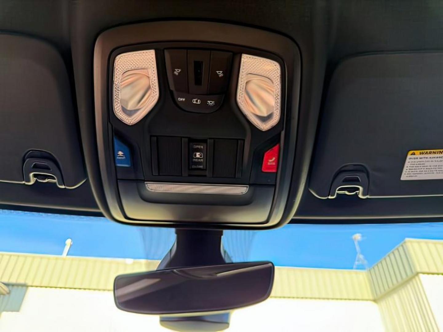 2022 WHITE /Black Ram 2500 (3C6UR5CL6NG) with an Cummins 67L I-6 diesel direct injection engine, Automatic transmission, located at 1175 N Woodruff Ave, Idaho Falls, ID, 83401, 43.506901, -111.999657 - At Timberline Auto, finding a great deal on your next vehicle is always easy! Our experienced sales staff's goal is to help find you the right vehicle at the right price! Our knowledgeable finance department has options for almost any credit score. We offer extended service contract options to prote - Photo#20