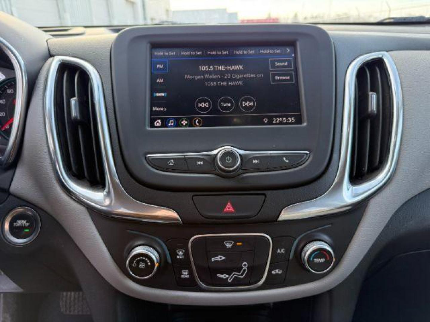 2020 GRAY /Jet Black Chevrolet Equinox (2GNAXTEV5L6) with an 15L I-4 gasoline direct injection engine, Automatic transmission, located at 1175 N Woodruff Ave, Idaho Falls, ID, 83401, 43.506901, -111.999657 - At Timberline Auto, finding a great deal on your next vehicle is always easy! Our experienced sales staff's goal is to help find you the right vehicle at the right price! Our knowledgeable finance department has options for almost any credit score. We offer extended service contract options to prote - Photo#41