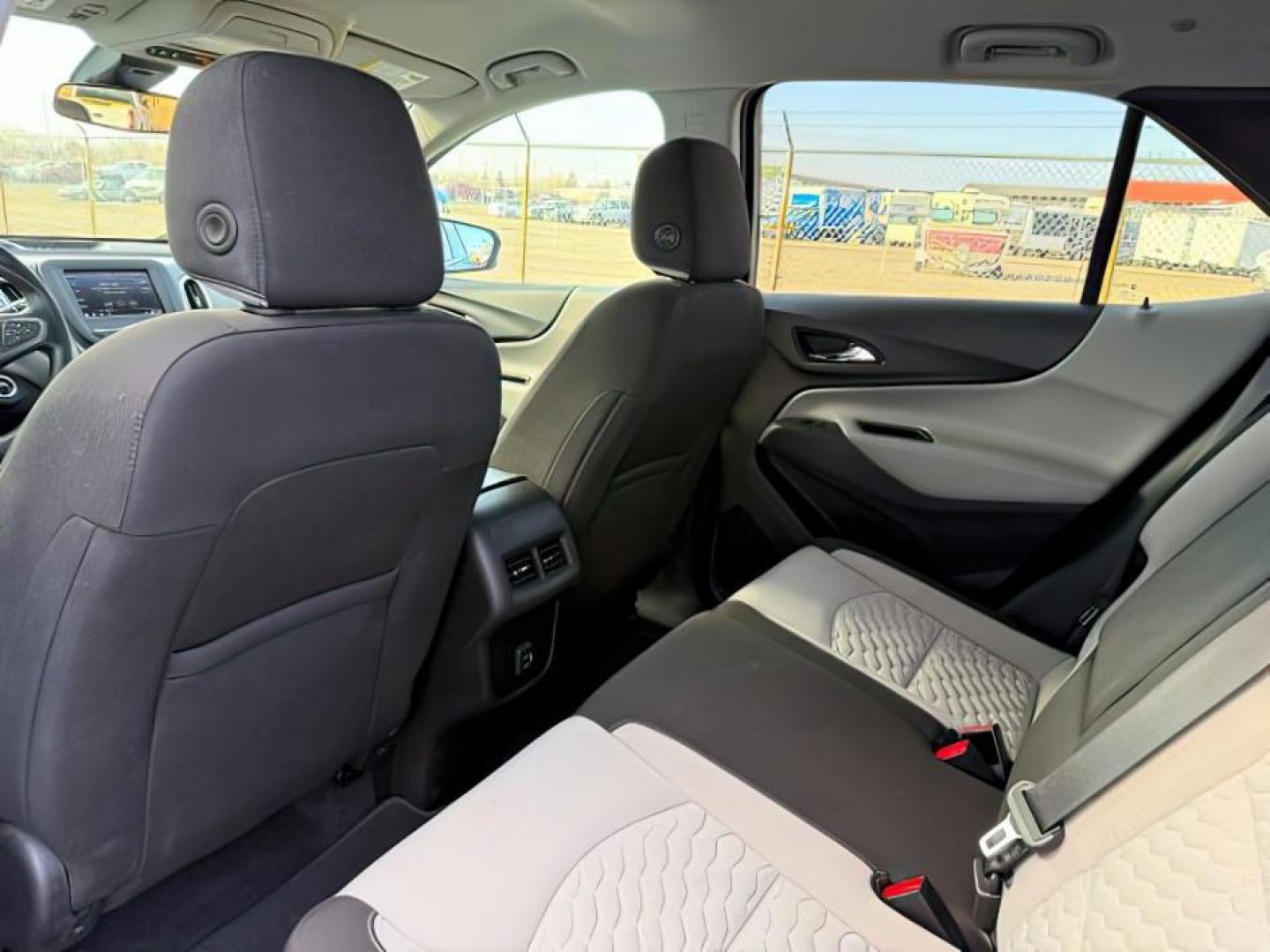 2020 GRAY /Jet Black Chevrolet Equinox (2GNAXTEV5L6) with an 15L I-4 gasoline direct injection engine, Automatic transmission, located at 1175 N Woodruff Ave, Idaho Falls, ID, 83401, 43.506901, -111.999657 - At Timberline Auto, finding a great deal on your next vehicle is always easy! Our experienced sales staff's goal is to help find you the right vehicle at the right price! Our knowledgeable finance department has options for almost any credit score. We offer extended service contract options to prote - Photo#23