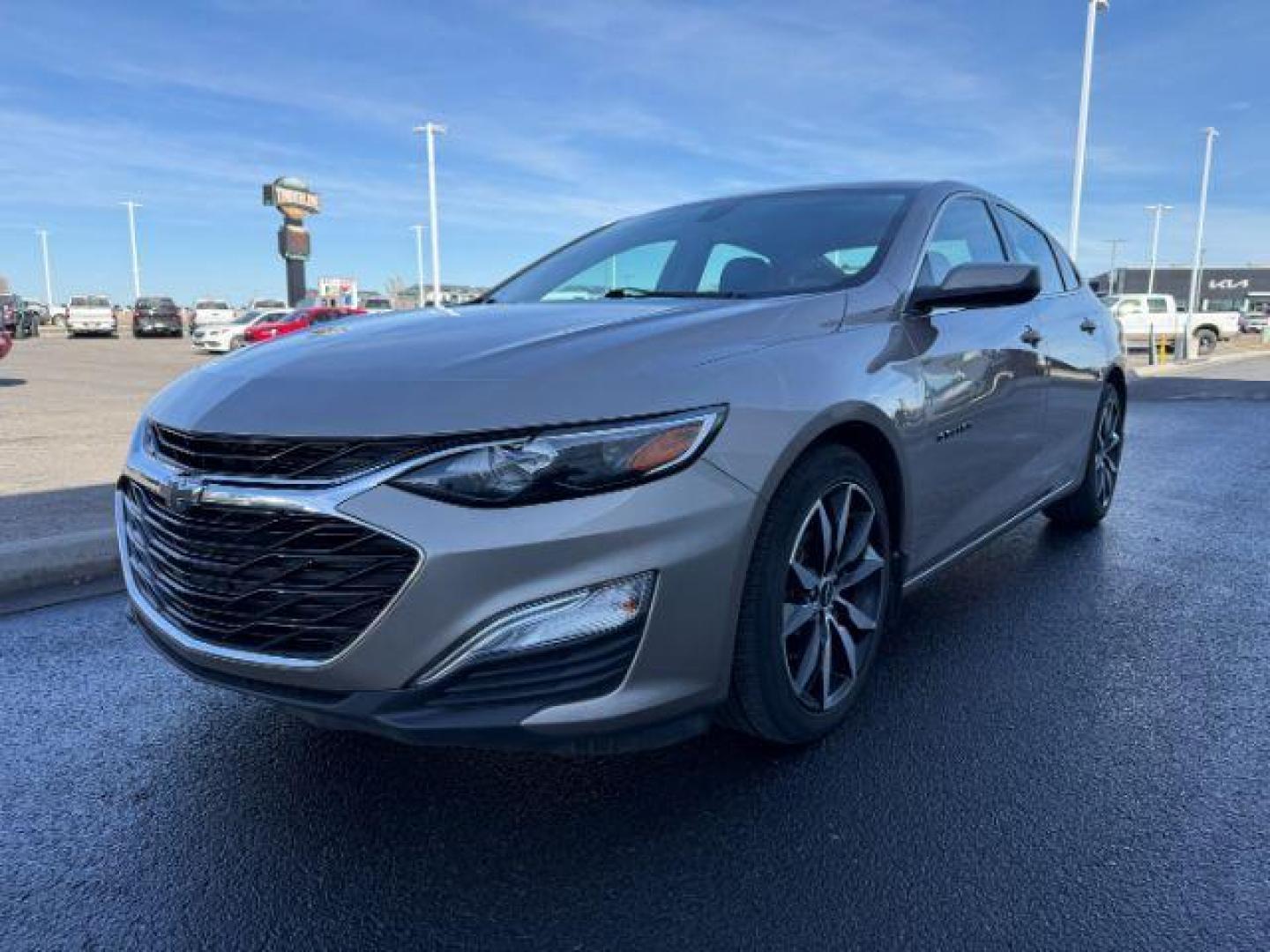 2022 GOLD /Jet Black Chevrolet Malibu (1G1ZG5ST6NF) with an EcoTec3 15L I-4 gasoline direct injection engine, Automatic transmission, located at 1175 N Woodruff Ave, Idaho Falls, ID, 83401, 43.506901, -111.999657 - At Timberline Auto, finding a great deal on your next vehicle is always easy! Our experienced sales staff's goal is to help find you the right vehicle at the right price! Our knowledgeable finance department has options for almost any credit score. We offer extended service contract options to prote - Photo#21