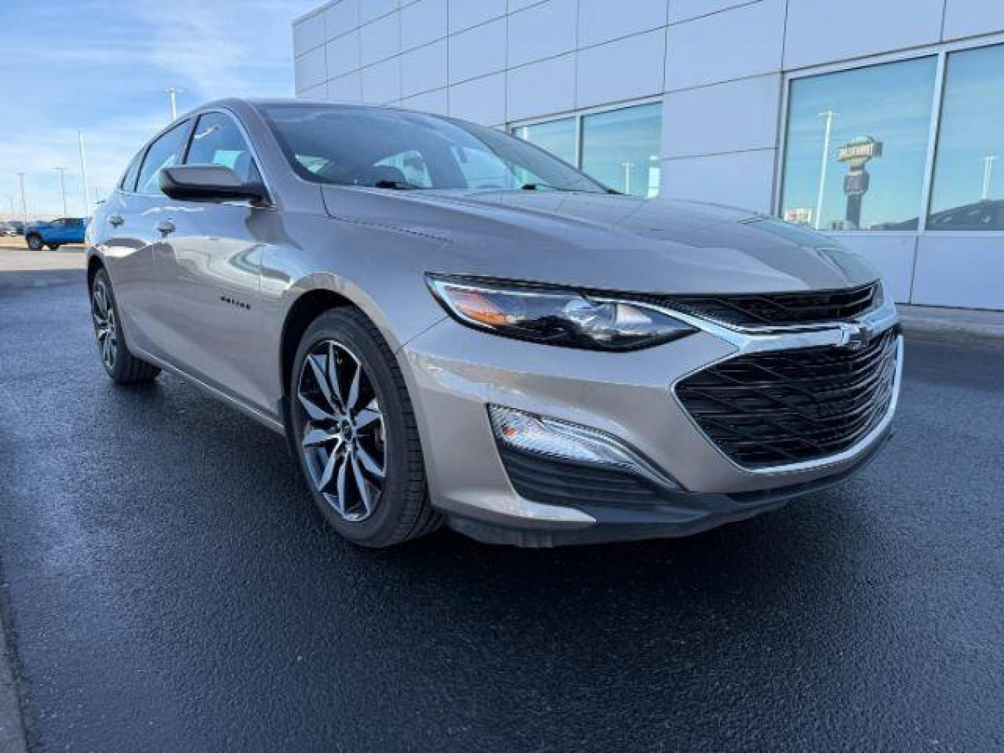 2022 GOLD /Jet Black Chevrolet Malibu (1G1ZG5ST6NF) with an EcoTec3 15L I-4 gasoline direct injection engine, Automatic transmission, located at 1175 N Woodruff Ave, Idaho Falls, ID, 83401, 43.506901, -111.999657 - At Timberline Auto, finding a great deal on your next vehicle is always easy! Our experienced sales staff's goal is to help find you the right vehicle at the right price! Our knowledgeable finance department has options for almost any credit score. We offer extended service contract options to prote - Photo#27