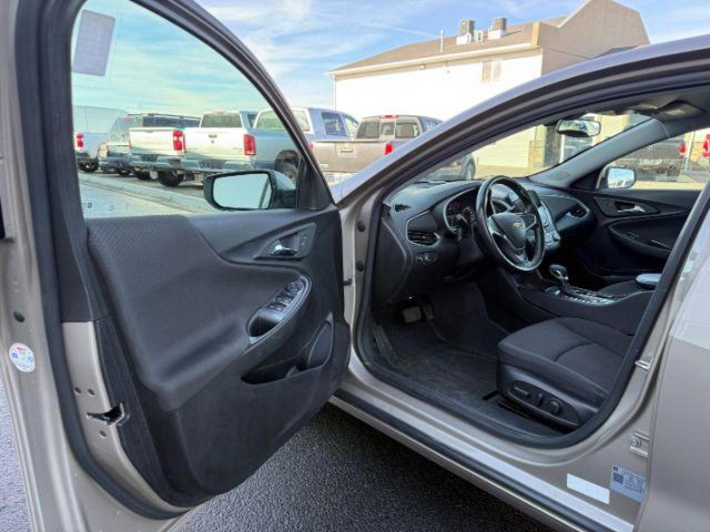 2022 GOLD /Jet Black Chevrolet Malibu (1G1ZG5ST6NF) with an EcoTec3 15L I-4 gasoline direct injection engine, Automatic transmission, located at 1175 N Woodruff Ave, Idaho Falls, ID, 83401, 43.506901, -111.999657 - At Timberline Auto, finding a great deal on your next vehicle is always easy! Our experienced sales staff's goal is to help find you the right vehicle at the right price! Our knowledgeable finance department has options for almost any credit score. We offer extended service contract options to prote - Photo#30