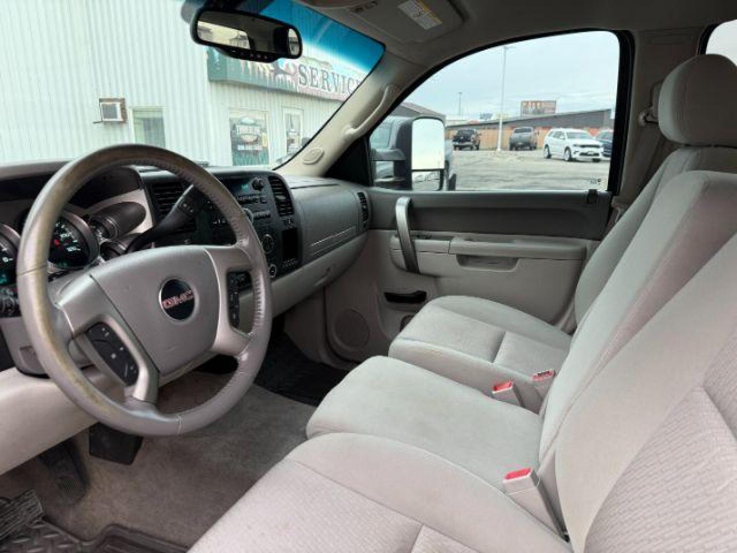 2014 MAROON /Ebony GMC Sierra 2500HD (1GT120C85EF) with an Duramax 66L V-8 diesel direct injection engine, Automatic transmission, located at 1175 N Woodruff Ave, Idaho Falls, ID, 83401, 43.506901, -111.999657 - At Timberline Auto, finding a great deal on your next vehicle is always easy! Our experienced sales staff's goal is to help find you the right vehicle at the right price! Our knowledgeable finance department has options for almost any credit score. We offer extended service contract options to prote - Photo#32