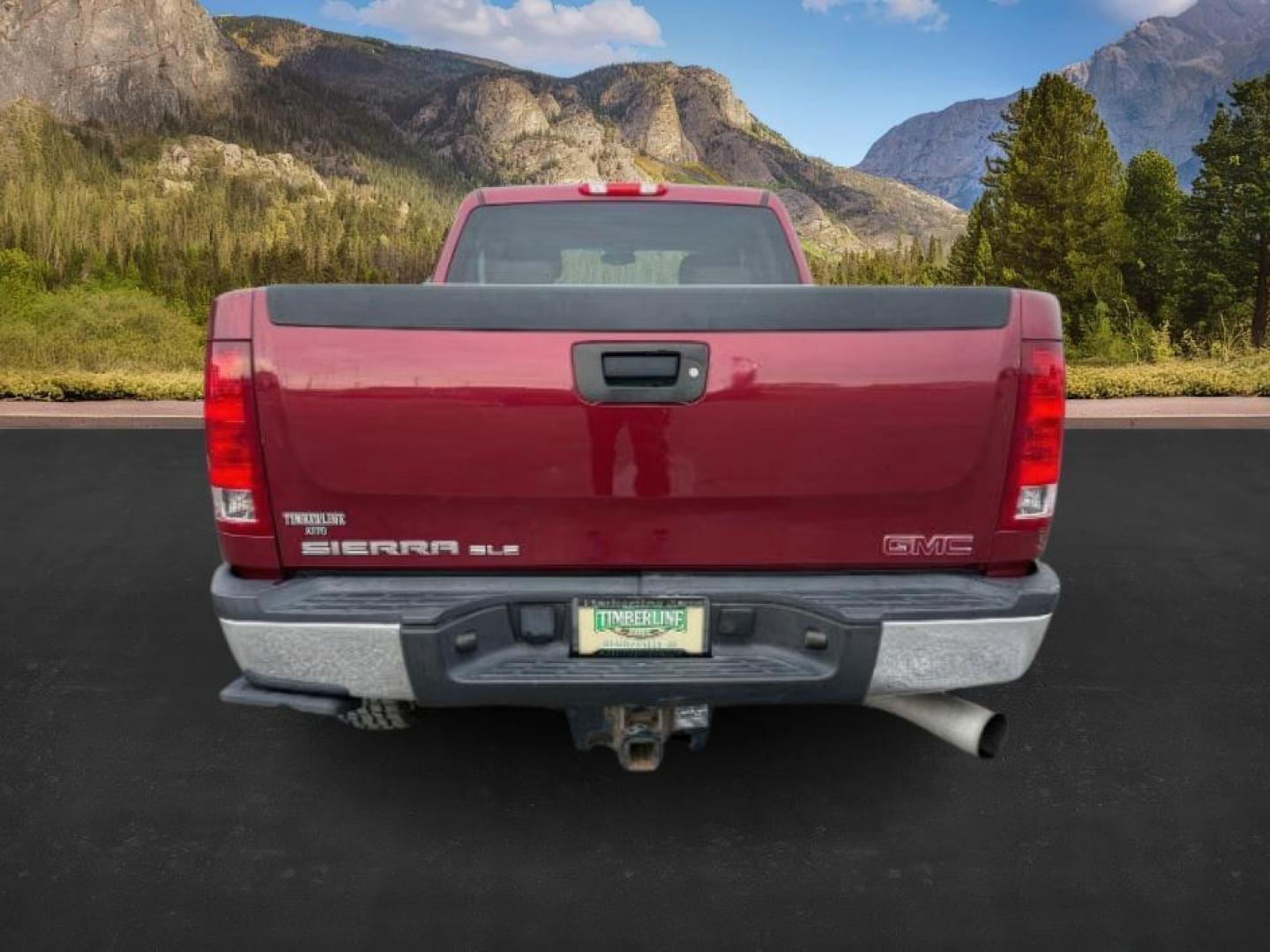 2014 MAROON /Ebony GMC Sierra 2500HD (1GT120C85EF) with an Duramax 66L V-8 diesel direct injection engine, Automatic transmission, located at 1175 N Woodruff Ave, Idaho Falls, ID, 83401, 43.506901, -111.999657 - At Timberline Auto, finding a great deal on your next vehicle is always easy! Our experienced sales staff's goal is to help find you the right vehicle at the right price! Our knowledgeable finance department has options for almost any credit score. We offer extended service contract options to prote - Photo#3