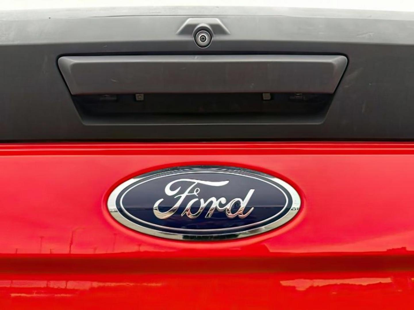 2021 RED /Medium Earth Gray Ford F-250 (1FT7W2B65ME) with an 62L V-8 variable valve control engine, Automatic transmission, located at 1175 N Woodruff Ave, Idaho Falls, ID, 83401, 43.506901, -111.999657 - At Timberline Auto, finding a great deal on your next vehicle is always easy! Our experienced sales staff's goal is to help find you the right vehicle at the right price! Our knowledgeable finance department has options for almost any credit score. We offer extended service contract options to prote - Photo#4