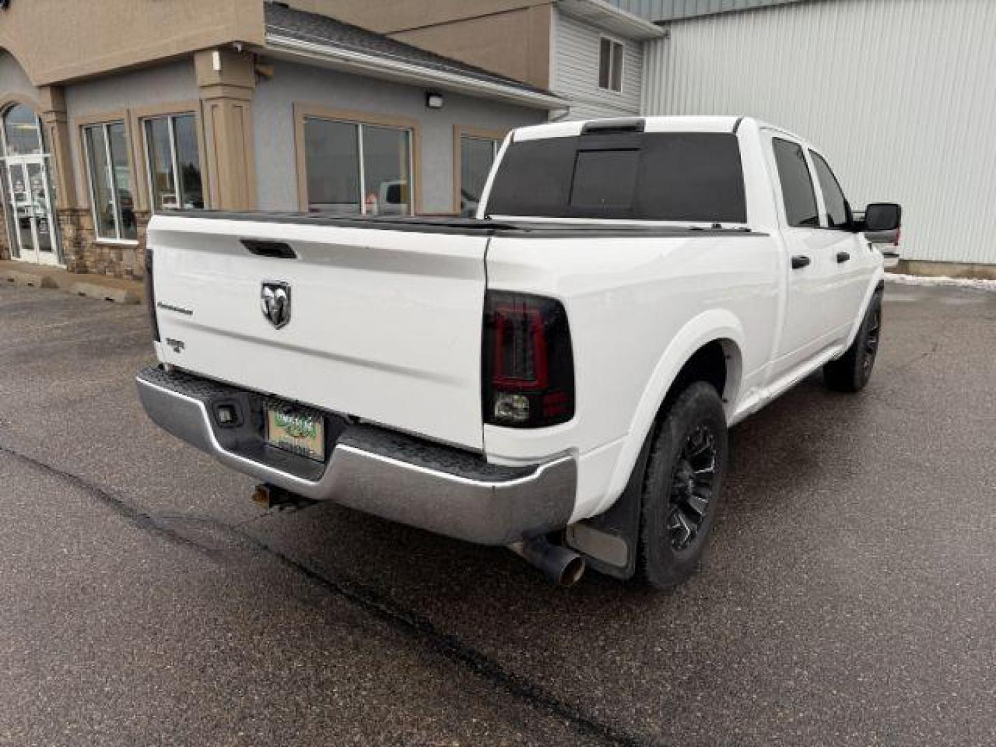 2016 WHITE /Diesel Grey/Black Ram 1500 (1C6RR7TT0GS) with an HEMI 57L V-8 variable valve control engine, Automatic transmission, located at 1175 N Woodruff Ave, Idaho Falls, ID, 83401, 43.506901, -111.999657 - At Timberline Auto, finding a great deal on your next vehicle is always easy! Our experienced sales staff's goal is to help find you the right vehicle at the right price! Our knowledgeable finance department has options for almost any credit score. We offer extended service contract options to prote - Photo#25