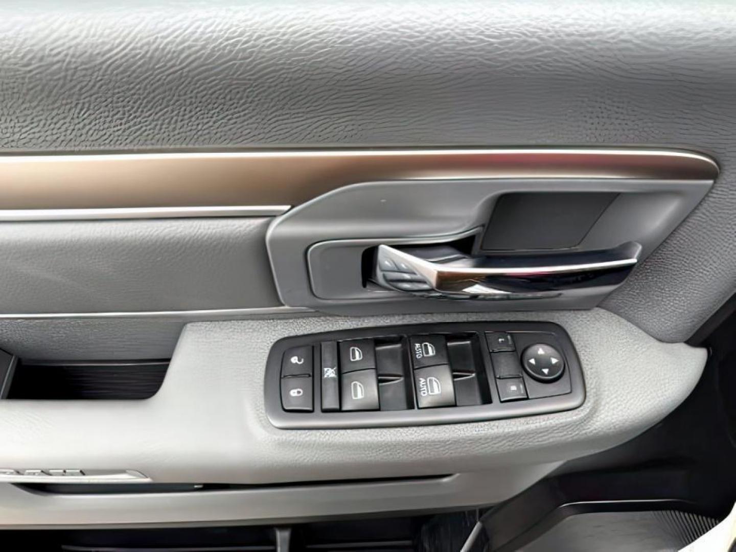 2016 WHITE /Diesel Grey/Black Ram 1500 (1C6RR7TT0GS) with an HEMI 57L V-8 variable valve control engine, Automatic transmission, located at 1175 N Woodruff Ave, Idaho Falls, ID, 83401, 43.506901, -111.999657 - At Timberline Auto, finding a great deal on your next vehicle is always easy! Our experienced sales staff's goal is to help find you the right vehicle at the right price! Our knowledgeable finance department has options for almost any credit score. We offer extended service contract options to prote - Photo#17