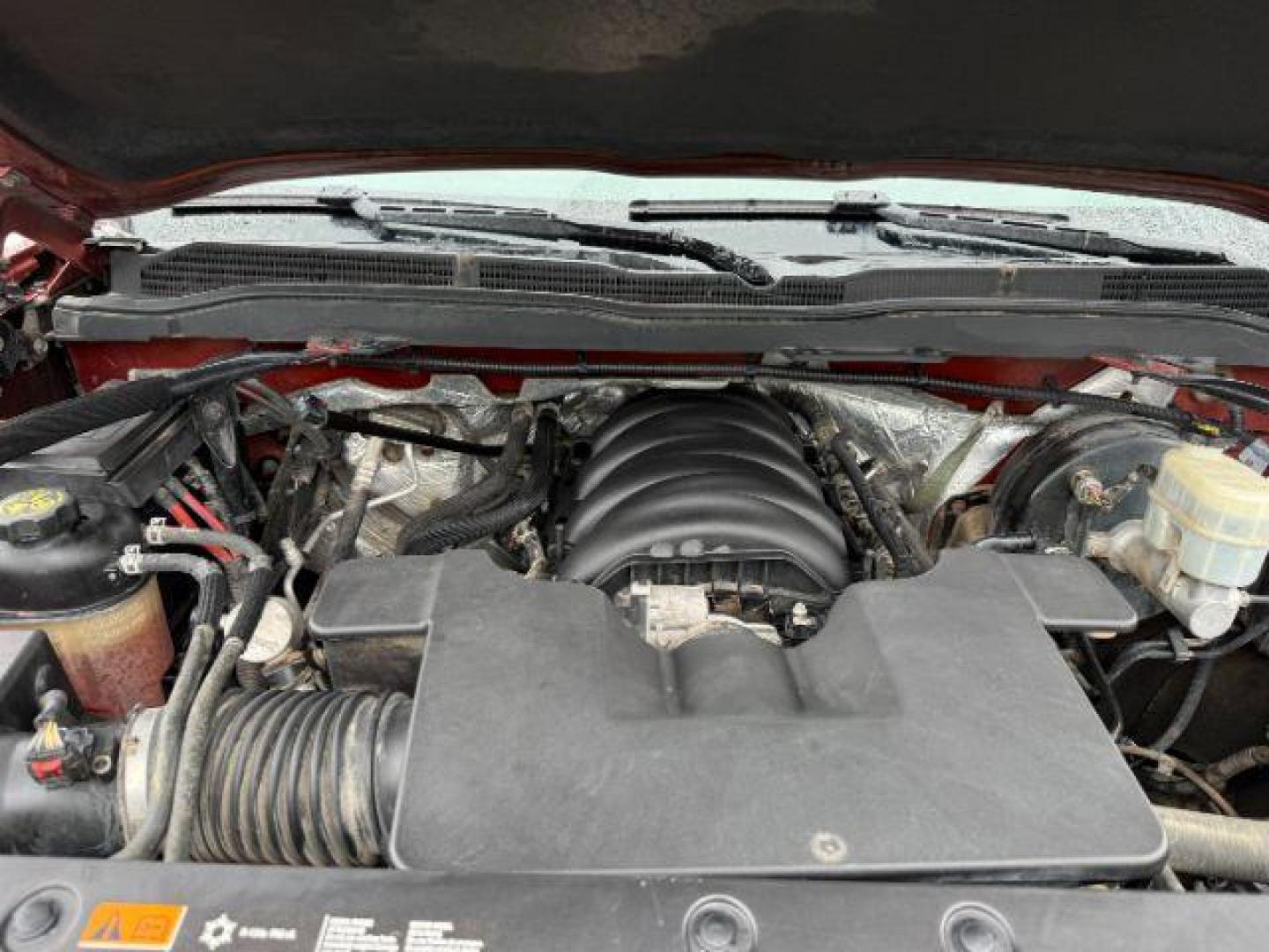 2015 ORANGE /CLOTH Chevrolet Silverado 1500 (3GCUKREC5FG) with an 53L V8 VORTEC engine, Automatic transmission, located at 1175 N Woodruff Ave, Idaho Falls, ID, 83401, 43.506901, -111.999657 - At Timberline Auto, finding a great deal on your next vehicle is always easy! Our experienced sales staff's goal is to help find you the right vehicle at the right price! Our knowledgeable finance department has options for almost any credit score. We offer extended service contract options to prote - Photo#23