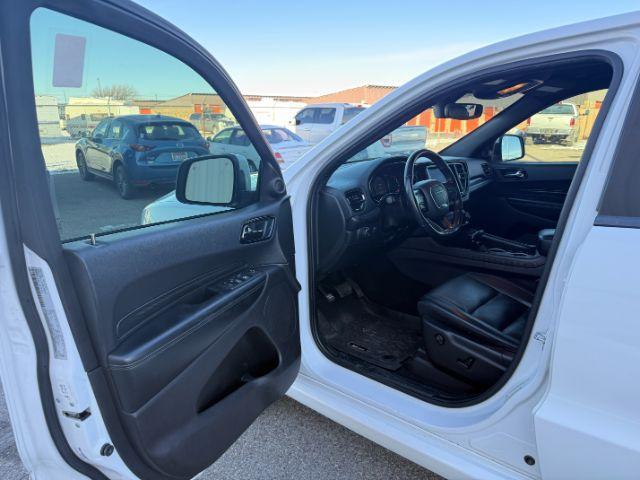 2022 WHITE /Black Dodge Durango GT AWD (1C4RDJDG5NC) with an Pentastar 3.6L V-6 DOHC engine, AUTOMATIC transmission, located at 1235 N Woodruff Ave., Idaho Falls, 83401, (208) 523-1053, 43.507172, -112.000488 - At Timberline Auto, finding a great deal on your next vehicle is always easy! Our experienced sales staff's goal is to help find you the right vehicle at the right price! Our knowledgeable finance department has options for almost any credit score. We offer extended service contract options to prote- Photo#38