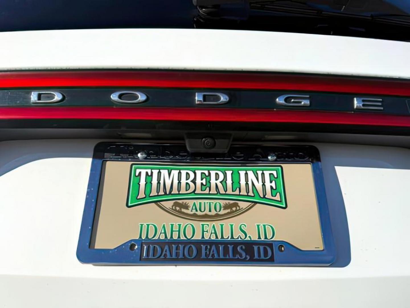 2022 WHITE /Black Dodge Durango (1C4RDJDG5NC) with an Pentastar 36L V-6 DOHC engine, Automatic transmission, located at 1175 N Woodruff Ave, Idaho Falls, ID, 83401, 43.506901, -111.999657 - At Timberline Auto, finding a great deal on your next vehicle is always easy! Our experienced sales staff's goal is to help find you the right vehicle at the right price! Our knowledgeable finance department has options for almost any credit score. We offer extended service contract options to prote - Photo#4