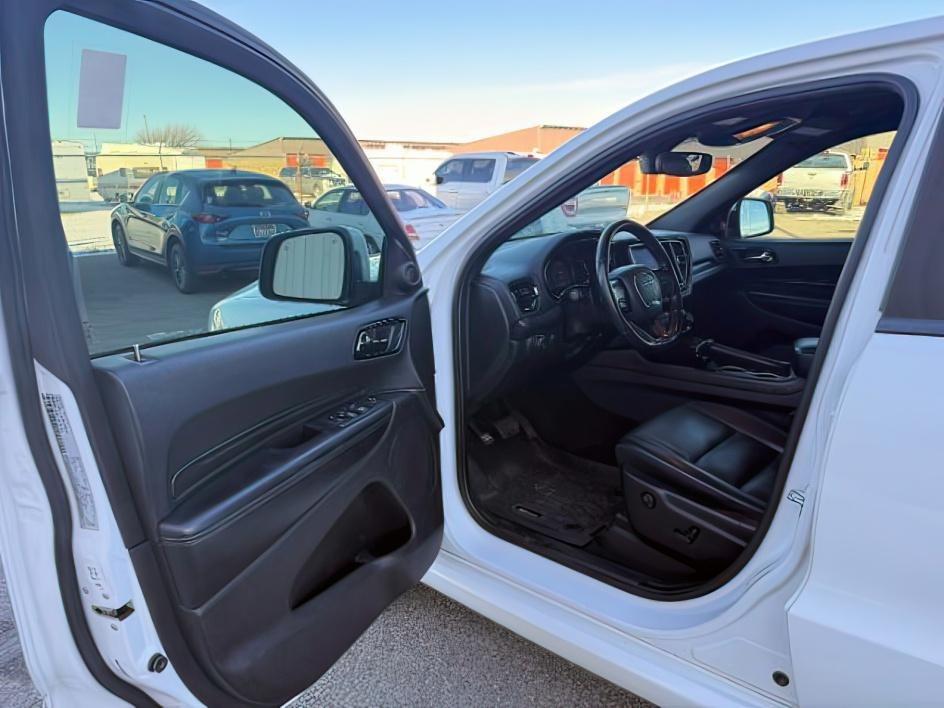2022 WHITE /Black Dodge Durango GT AWD (1C4RDJDG5NC) with an Pentastar 3.6L V-6 DOHC engine, AUTOMATIC transmission, located at 1235 N Woodruff Ave., Idaho Falls, 83401, (208) 523-1053, 43.507172, -112.000488 - At Timberline Auto, finding a great deal on your next vehicle is always easy! Our experienced sales staff's goal is to help find you the right vehicle at the right price! Our knowledgeable finance department has options for almost any credit score. We offer extended service contract options to prote- Photo#13