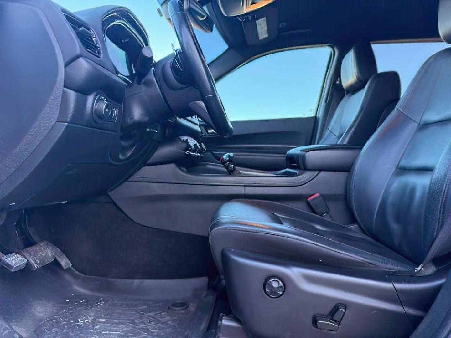 2022 WHITE /Black Dodge Durango (1C4RDJDG5NC) with an Pentastar 36L V-6 DOHC engine, Automatic transmission, located at 1175 N Woodruff Ave, Idaho Falls, ID, 83401, 43.506901, -111.999657 - At Timberline Auto, finding a great deal on your next vehicle is always easy! Our experienced sales staff's goal is to help find you the right vehicle at the right price! Our knowledgeable finance department has options for almost any credit score. We offer extended service contract options to prote - Photo#14