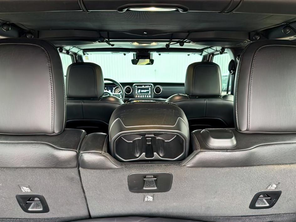 2021 WHITE /Black Jeep Wrangler Unlimited (1C4HJXEN5MW) with an 20L I4 TURBO engine, Automatic transmission, located at 1175 N Woodruff Ave, Idaho Falls, ID, 83401, 43.506901, -111.999657 - Adventure is calling, and this 2021 Jeep Wrangler Unlimited Sahara 4wd is ready to answer! Finished in stunning pearl white with the sought after hardtop, this Wrangler combines legendary Jeep capability with premium comfort and unmistakable style. Conquer trails, snow, mud, and everything in betw- Photo#8