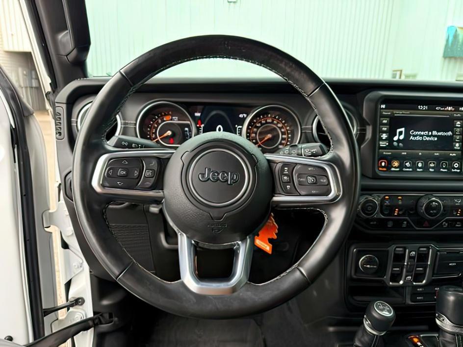 2021 WHITE /Black Jeep Wrangler Unlimited (1C4HJXEN5MW) with an 20L I4 TURBO engine, Automatic transmission, located at 1175 N Woodruff Ave, Idaho Falls, ID, 83401, 43.506901, -111.999657 - Adventure is calling, and this 2021 Jeep Wrangler Unlimited Sahara 4wd is ready to answer! Finished in stunning pearl white with the sought after hardtop, this Wrangler combines legendary Jeep capability with premium comfort and unmistakable style. Conquer trails, snow, mud, and everything in betw- Photo#18