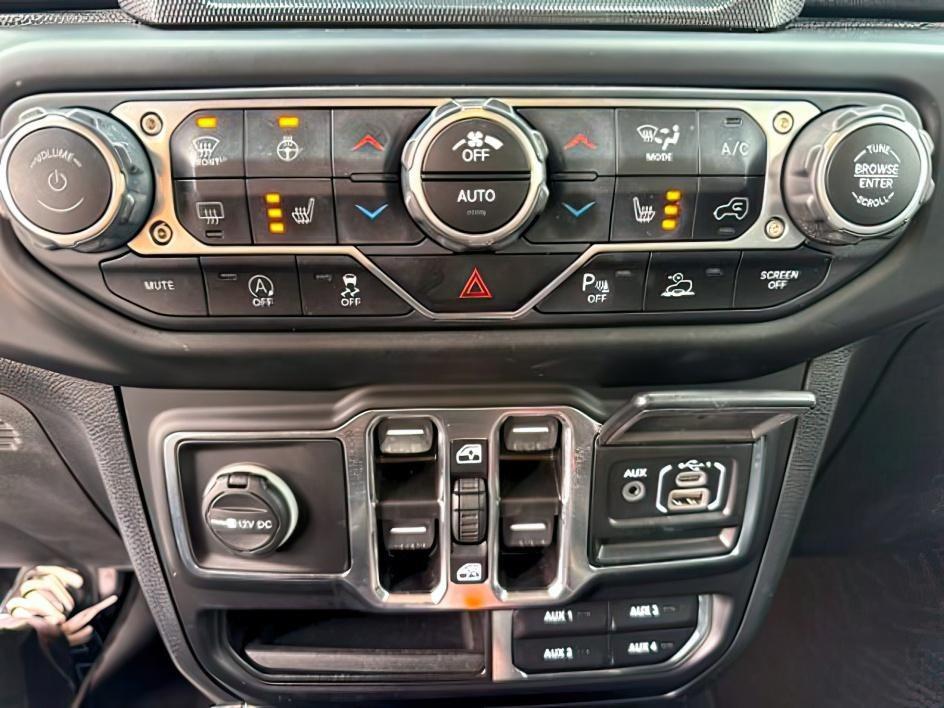 2021 WHITE /Black Jeep Wrangler Unlimited (1C4HJXEN5MW) with an 20L I4 TURBO engine, Automatic transmission, located at 1175 N Woodruff Ave, Idaho Falls, ID, 83401, 43.506901, -111.999657 - Adventure is calling, and this 2021 Jeep Wrangler Unlimited Sahara 4wd is ready to answer! Finished in stunning pearl white with the sought after hardtop, this Wrangler combines legendary Jeep capability with premium comfort and unmistakable style. Conquer trails, snow, mud, and everything in betw- Photo#21