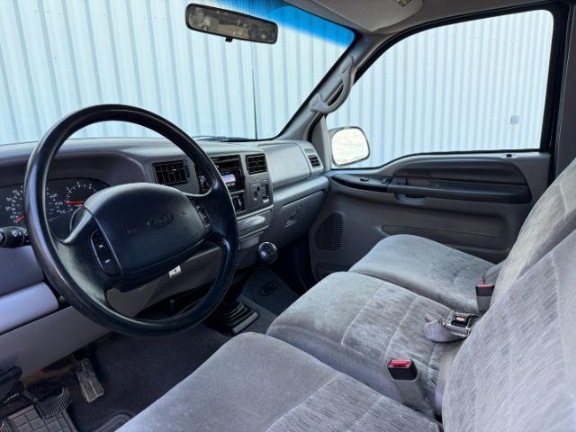 1999 BLACK /CLOTH Ford Super Duty F-250 (1FTNX21S8XE) with an 68L V10 engine, Manual transmission, located at 1175 N Woodruff Ave, Idaho Falls, ID, 83401, 43.506901, -111.999657 - This 1999 Ford F-250 Super Duty is a heavy-duty pickup built to handle demanding work and tough road conditions. Powered by a 6.8L Triton V10, it delivers strong hauling and towing capability for trailers, equipment, and jobsite needs. The Super Duty platform is known for its durability and ability- Photo#33