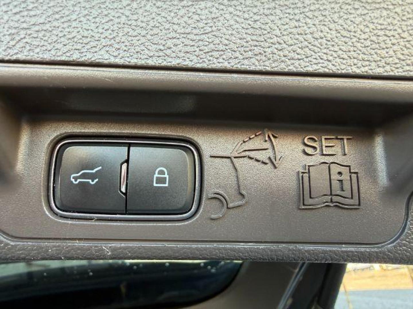 2020 BLUE /Light Sandstone Ford Explorer (1FM5K8HC1LG) with an EcoBoost 3L V-6 gasoline direct injection engine, Automatic transmission, located at 1175 N Woodruff Ave, Idaho Falls, ID, 83401, 43.506901, -111.999657 - At Timberline Auto, finding a great deal on your next vehicle is always easy! Our experienced sales staff's goal is to help find you the right vehicle at the right price! Our knowledgeable finance department has options for almost any credit score. We offer extended service contract options to prote - Photo#36