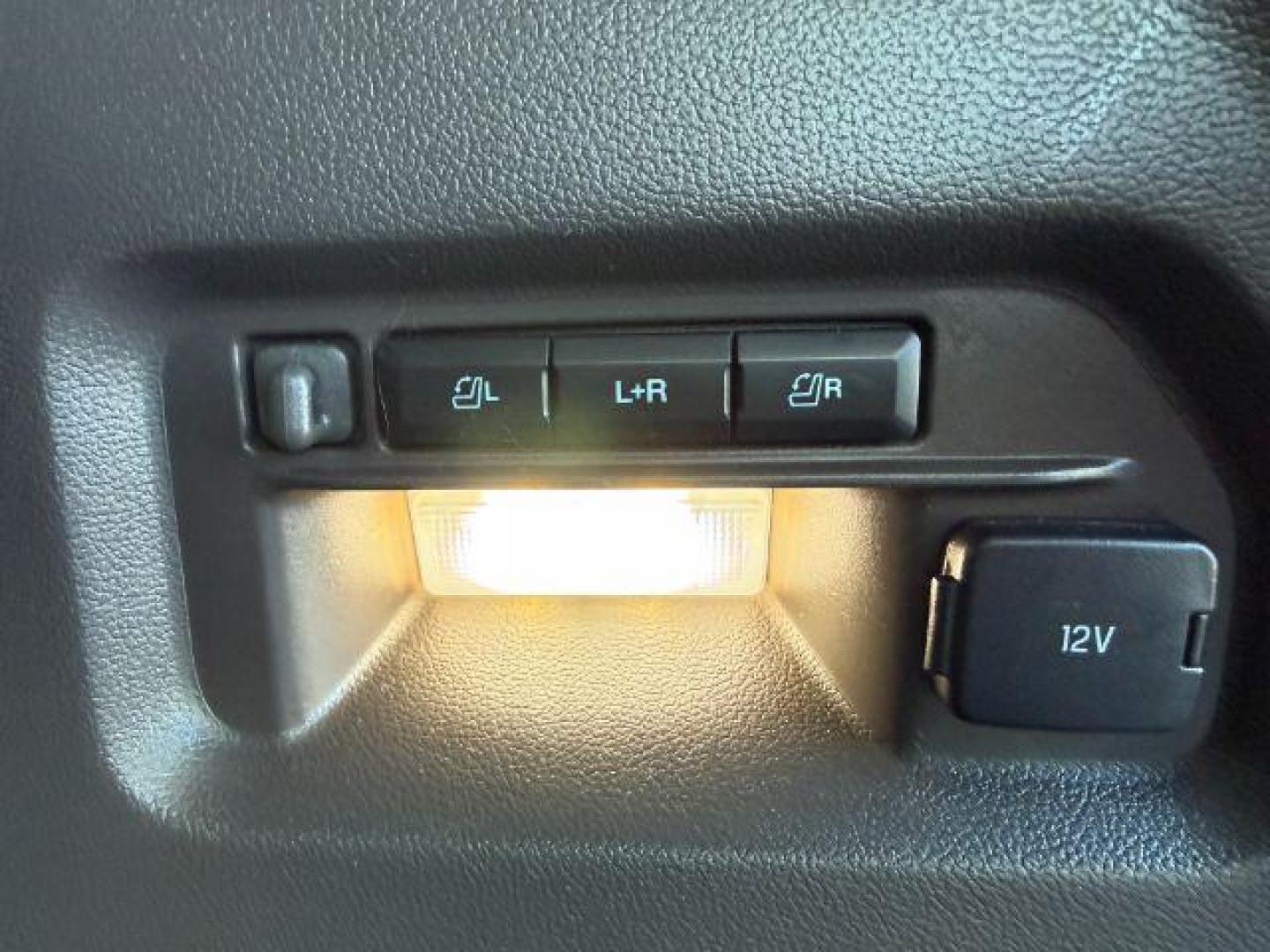 2020 BLUE /Light Sandstone Ford Explorer (1FM5K8HC1LG) with an EcoBoost 3L V-6 gasoline direct injection engine, Automatic transmission, located at 1175 N Woodruff Ave, Idaho Falls, ID, 83401, 43.506901, -111.999657 - At Timberline Auto, finding a great deal on your next vehicle is always easy! Our experienced sales staff's goal is to help find you the right vehicle at the right price! Our knowledgeable finance department has options for almost any credit score. We offer extended service contract options to prote - Photo#38