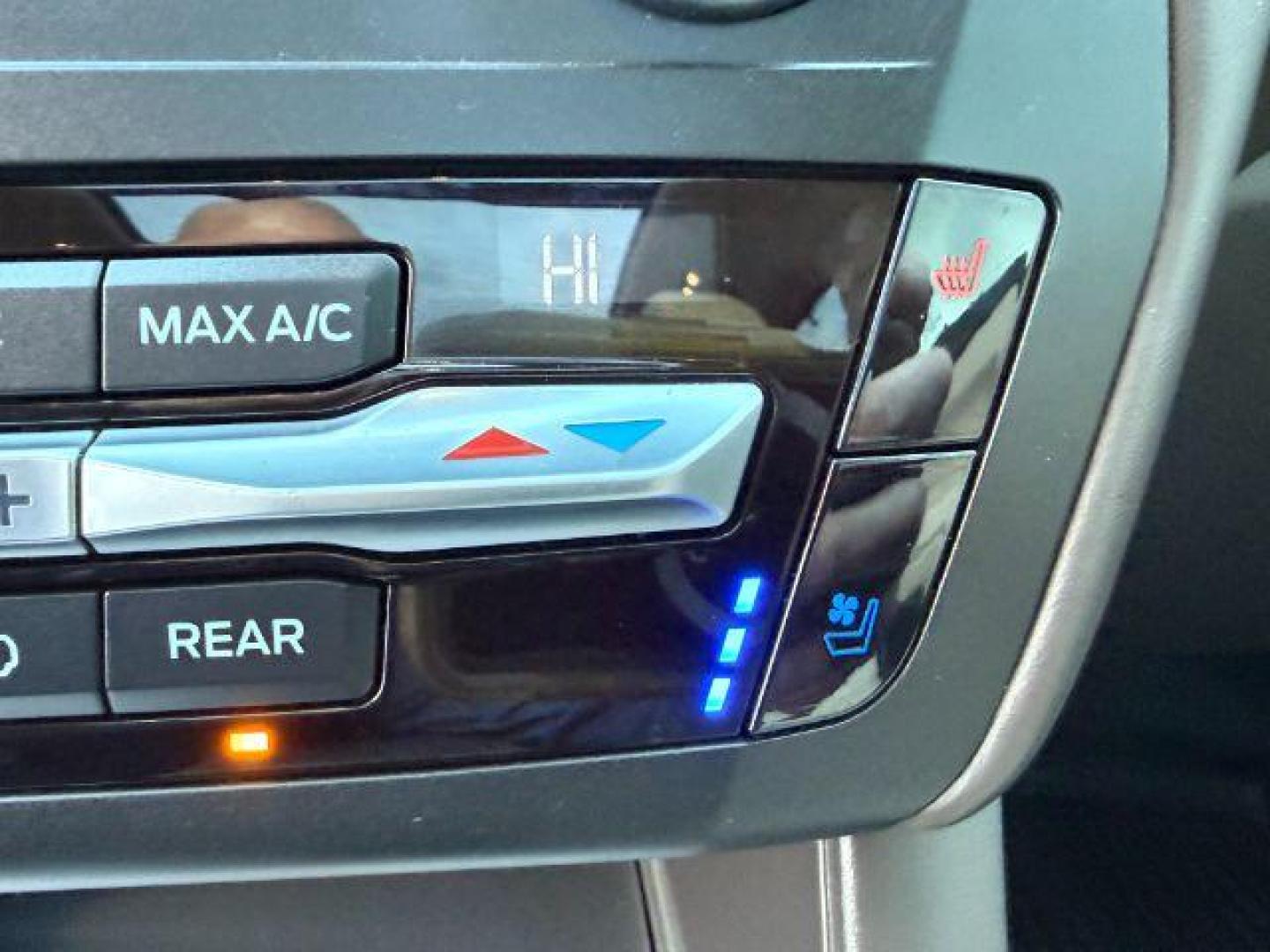 2020 BLUE /Light Sandstone Ford Explorer (1FM5K8HC1LG) with an EcoBoost 3L V-6 gasoline direct injection engine, Automatic transmission, located at 1175 N Woodruff Ave, Idaho Falls, ID, 83401, 43.506901, -111.999657 - At Timberline Auto, finding a great deal on your next vehicle is always easy! Our experienced sales staff's goal is to help find you the right vehicle at the right price! Our knowledgeable finance department has options for almost any credit score. We offer extended service contract options to prote - Photo#51