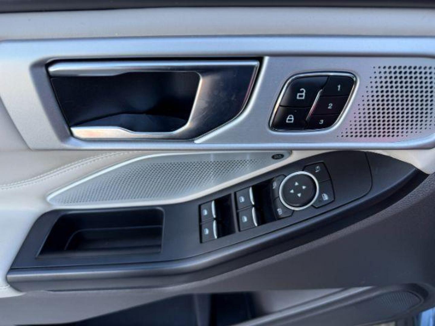 2020 BLUE /Light Sandstone Ford Explorer (1FM5K8HC1LG) with an EcoBoost 3L V-6 gasoline direct injection engine, Automatic transmission, located at 1175 N Woodruff Ave, Idaho Falls, ID, 83401, 43.506901, -111.999657 - At Timberline Auto, finding a great deal on your next vehicle is always easy! Our experienced sales staff's goal is to help find you the right vehicle at the right price! Our knowledgeable finance department has options for almost any credit score. We offer extended service contract options to prote - Photo#55