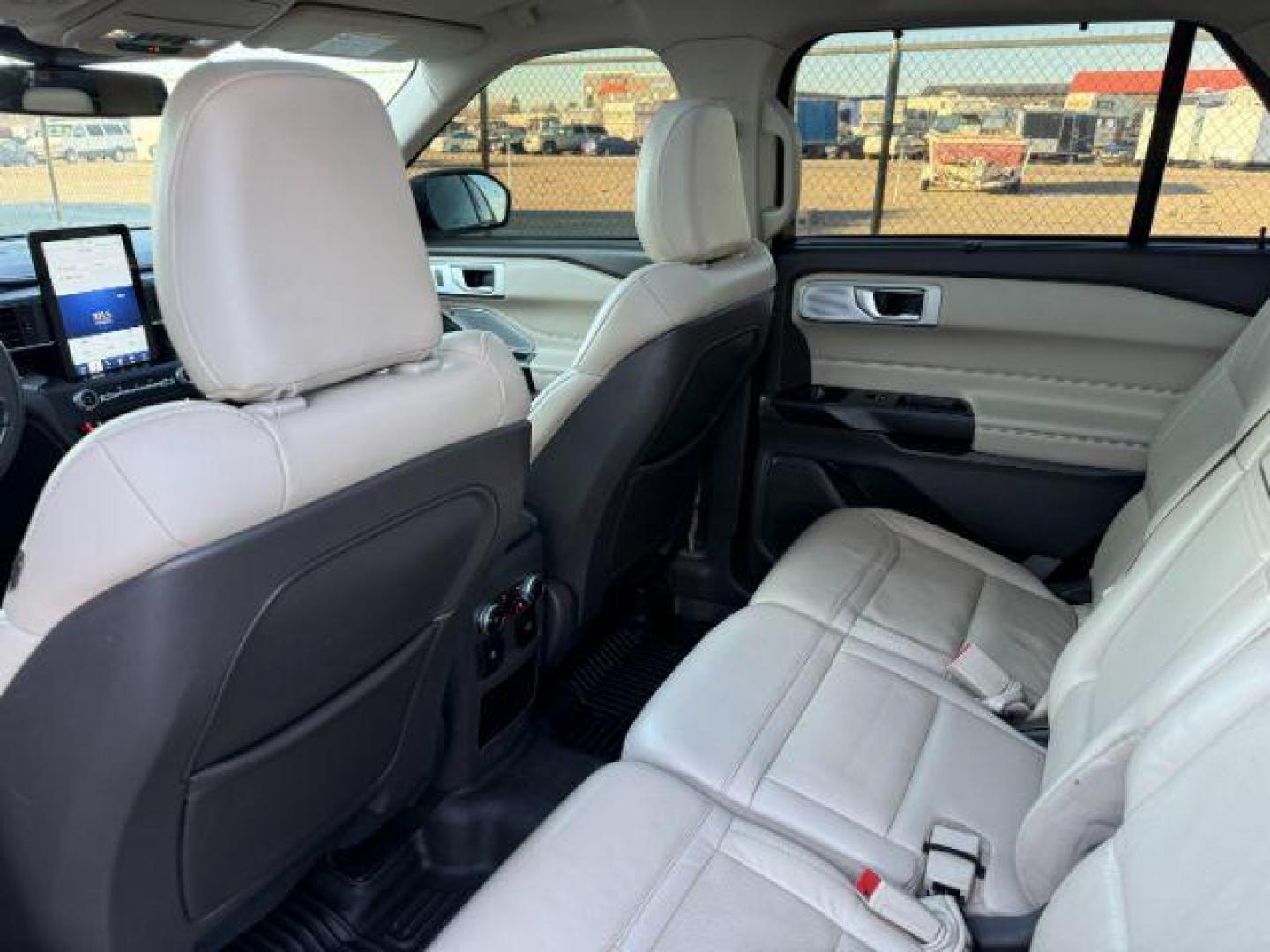 2020 BLUE /Light Sandstone Ford Explorer (1FM5K8HC1LG) with an EcoBoost 3L V-6 gasoline direct injection engine, Automatic transmission, located at 1175 N Woodruff Ave, Idaho Falls, ID, 83401, 43.506901, -111.999657 - At Timberline Auto, finding a great deal on your next vehicle is always easy! Our experienced sales staff's goal is to help find you the right vehicle at the right price! Our knowledgeable finance department has options for almost any credit score. We offer extended service contract options to prote - Photo#58