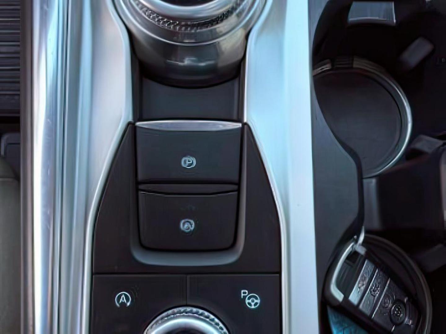 2020 BLUE /Light Sandstone Ford Explorer (1FM5K8HC1LG) with an EcoBoost 3L V-6 gasoline direct injection engine, Automatic transmission, located at 1175 N Woodruff Ave, Idaho Falls, ID, 83401, 43.506901, -111.999657 - At Timberline Auto, finding a great deal on your next vehicle is always easy! Our experienced sales staff's goal is to help find you the right vehicle at the right price! Our knowledgeable finance department has options for almost any credit score. We offer extended service contract options to prote - Photo#22