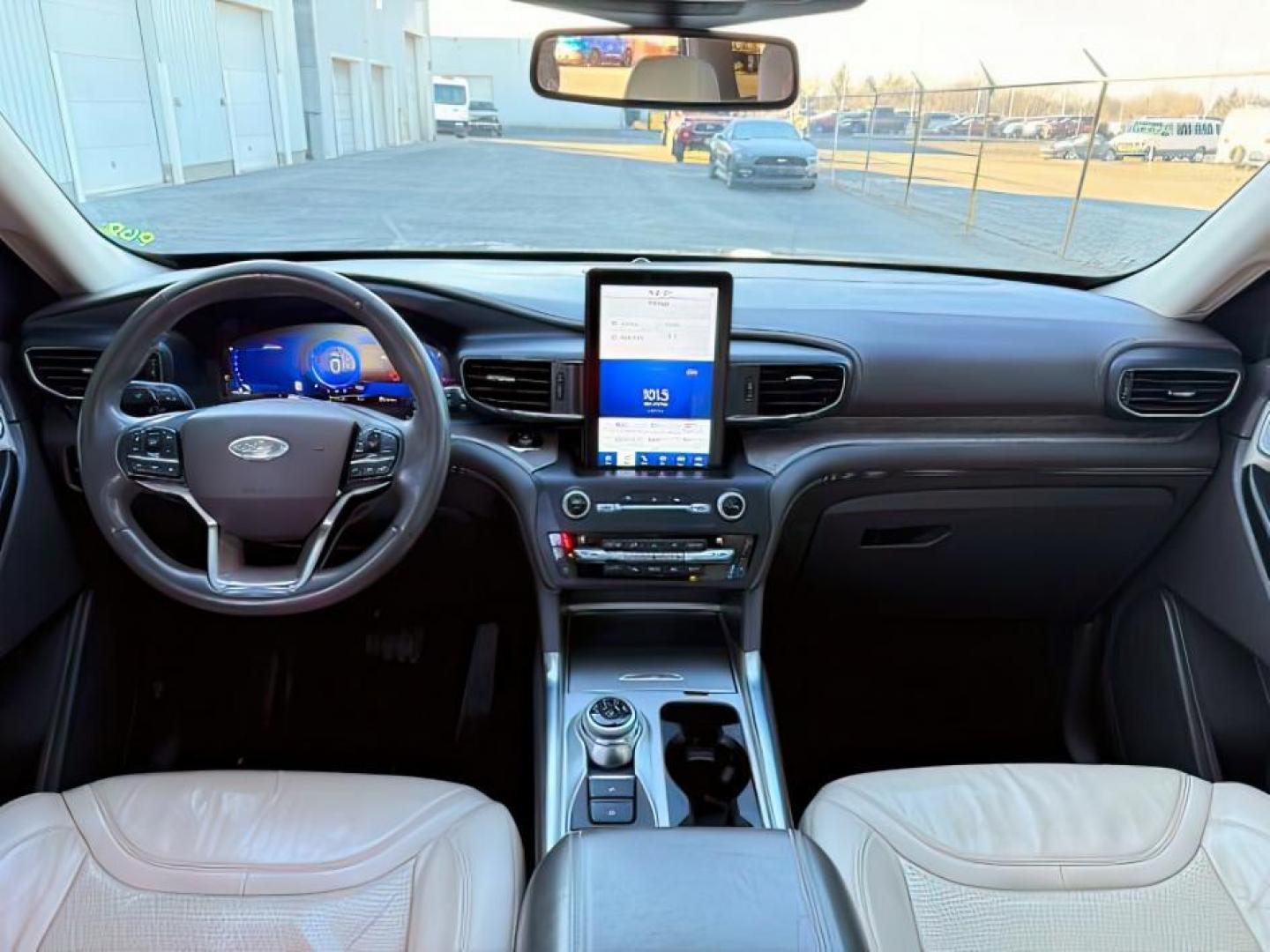 2020 BLUE /Light Sandstone Ford Explorer (1FM5K8HC1LG) with an EcoBoost 3L V-6 gasoline direct injection engine, Automatic transmission, located at 1175 N Woodruff Ave, Idaho Falls, ID, 83401, 43.506901, -111.999657 - At Timberline Auto, finding a great deal on your next vehicle is always easy! Our experienced sales staff's goal is to help find you the right vehicle at the right price! Our knowledgeable finance department has options for almost any credit score. We offer extended service contract options to prote - Photo#26