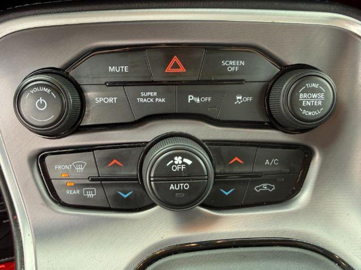 2019 RED /Black Dodge Challenger (2C3CDZKG2KH) with an Pentastar 36L V-6 DOHC engine, Automatic transmission, located at 1175 N Woodruff Ave, Idaho Falls, ID, 83401, 43.506901, -111.999657 - At Timberline Auto, finding a great deal on your next vehicle is always easy! Our experienced sales staff's goal is to help find you the right vehicle at the right price! Our knowledgeable finance department has options for almost any credit score. We offer extended service contract options to prote - Photo#35