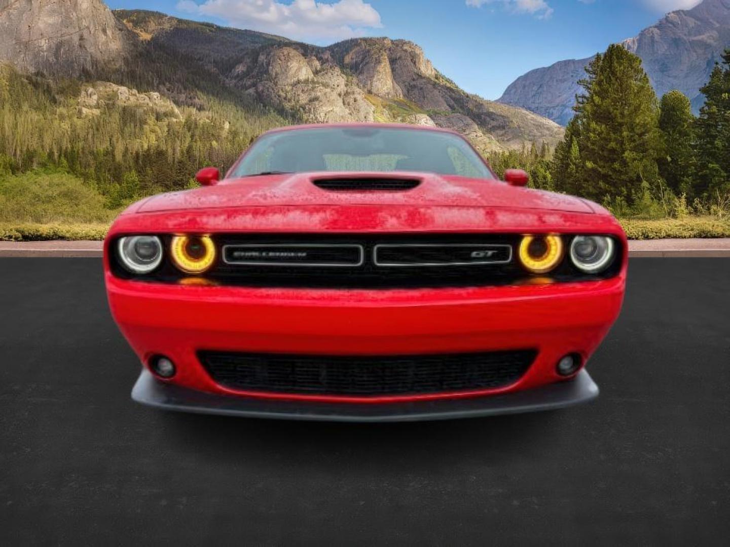 2019 RED /Black Dodge Challenger (2C3CDZKG2KH) with an Pentastar 36L V-6 DOHC engine, Automatic transmission, located at 1175 N Woodruff Ave, Idaho Falls, ID, 83401, 43.506901, -111.999657 - At Timberline Auto, finding a great deal on your next vehicle is always easy! Our experienced sales staff's goal is to help find you the right vehicle at the right price! Our knowledgeable finance department has options for almost any credit score. We offer extended service contract options to prote - Photo#7