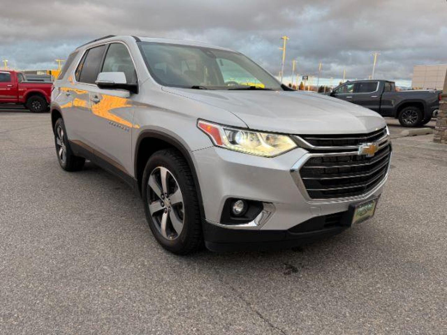 2020 SILVER /Jet Black Chevrolet Traverse (1GNEVHKW9LJ) with an 36L V-6 gasoline direct injection engine, Automatic transmission, located at 1175 N Woodruff Ave, Idaho Falls, ID, 83401, 43.506901, -111.999657 - At Timberline Auto, finding a great deal on your next vehicle is always easy! Our experienced sales staff's goal is to help find you the right vehicle at the right price! Our knowledgeable finance department has options for almost any credit score. We offer extended service contract options to prote - Photo#38