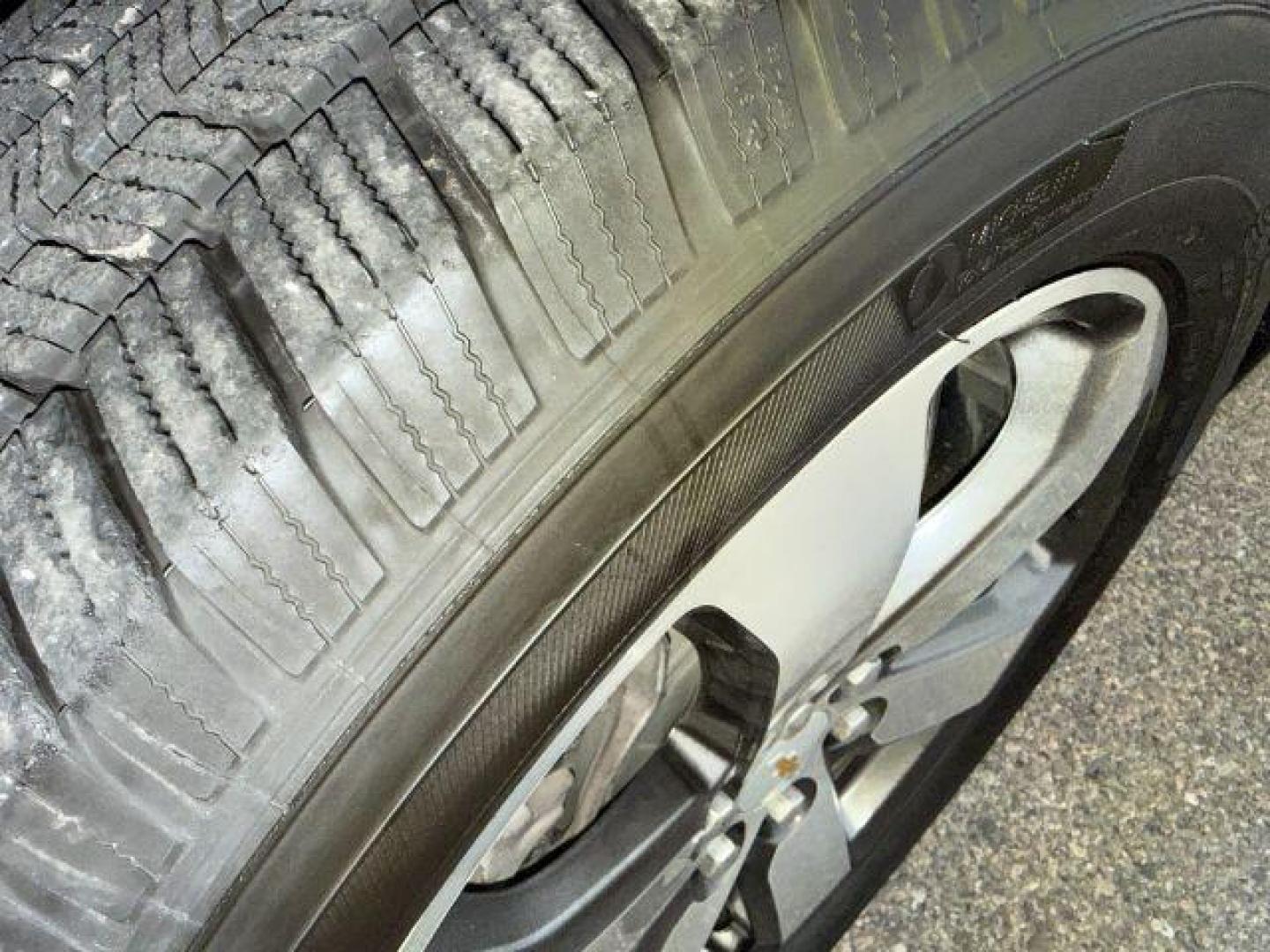 2020 SILVER /Jet Black Chevrolet Traverse (1GNEVHKW9LJ) with an 36L V-6 gasoline direct injection engine, Automatic transmission, located at 1175 N Woodruff Ave, Idaho Falls, ID, 83401, 43.506901, -111.999657 - At Timberline Auto, finding a great deal on your next vehicle is always easy! Our experienced sales staff's goal is to help find you the right vehicle at the right price! Our knowledgeable finance department has options for almost any credit score. We offer extended service contract options to prote - Photo#40