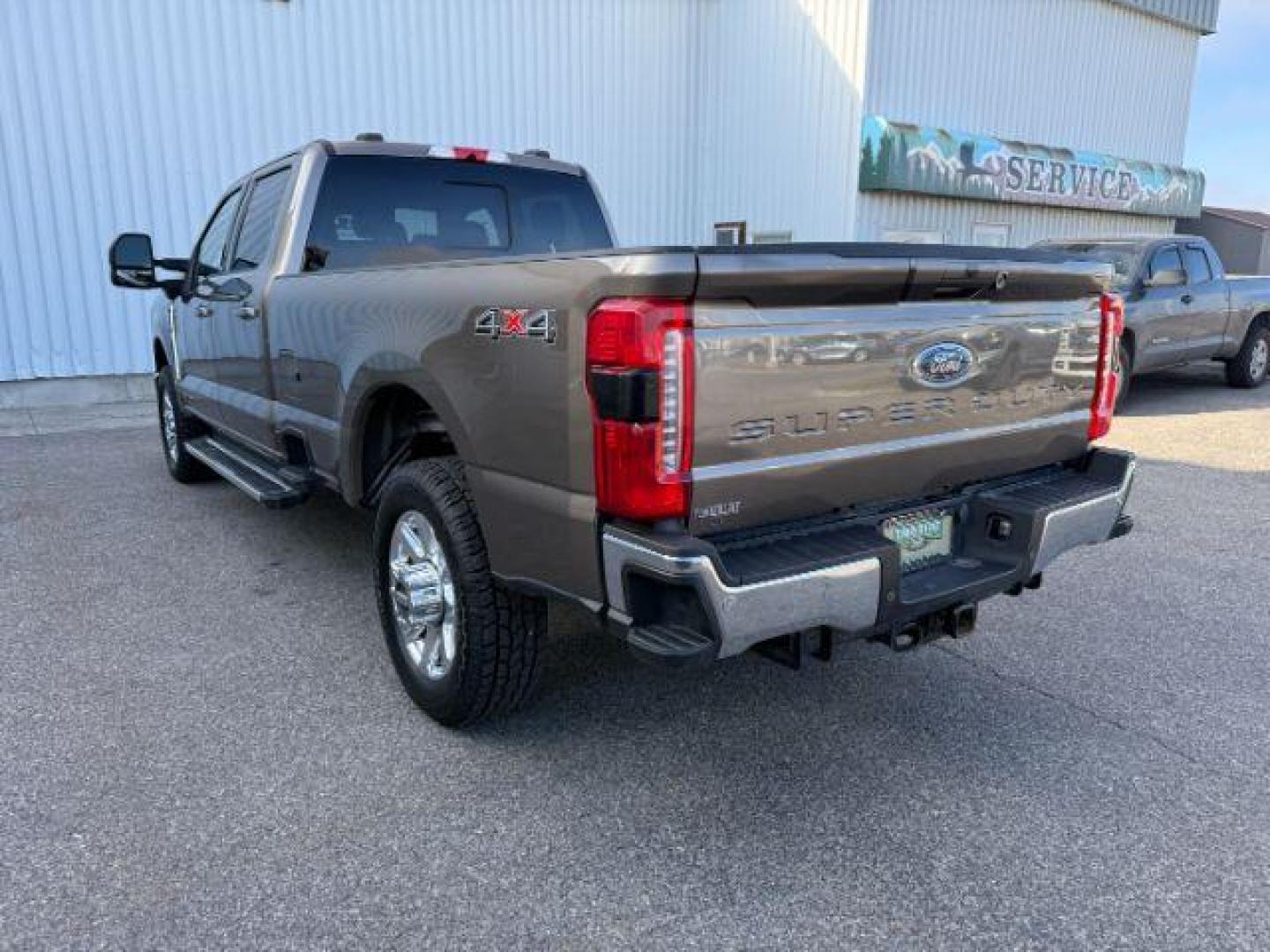 2023 GOLD /LEATHER Ford Super Duty F-350 SRW (1FT8W3BT5PE) with an 67L engine, Automatic transmission, located at 1175 N Woodruff Ave, Idaho Falls, ID, 83401, 43.506901, -111.999657 - At Timberline Auto, finding a great deal on your next vehicle is always easy! Our experienced sales staff's goal is to help find you the right vehicle at the right price! Our knowledgeable finance department has options for almost any credit score. We offer extended service contract options to prote - Photo#28