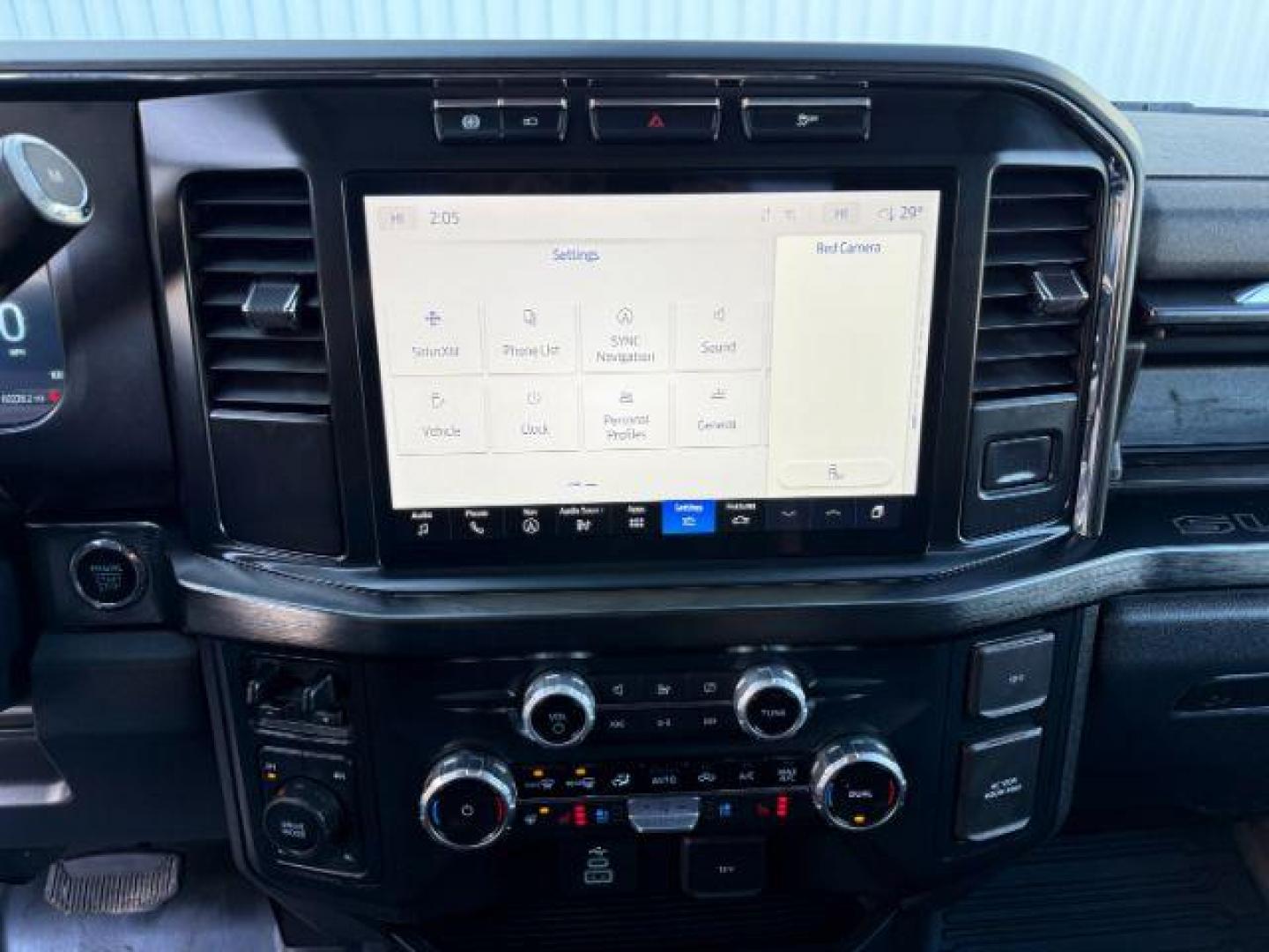 2023 GOLD /LEATHER Ford Super Duty F-350 SRW (1FT8W3BT5PE) with an 67L engine, Automatic transmission, located at 1175 N Woodruff Ave, Idaho Falls, ID, 83401, 43.506901, -111.999657 - At Timberline Auto, finding a great deal on your next vehicle is always easy! Our experienced sales staff's goal is to help find you the right vehicle at the right price! Our knowledgeable finance department has options for almost any credit score. We offer extended service contract options to prote - Photo#41