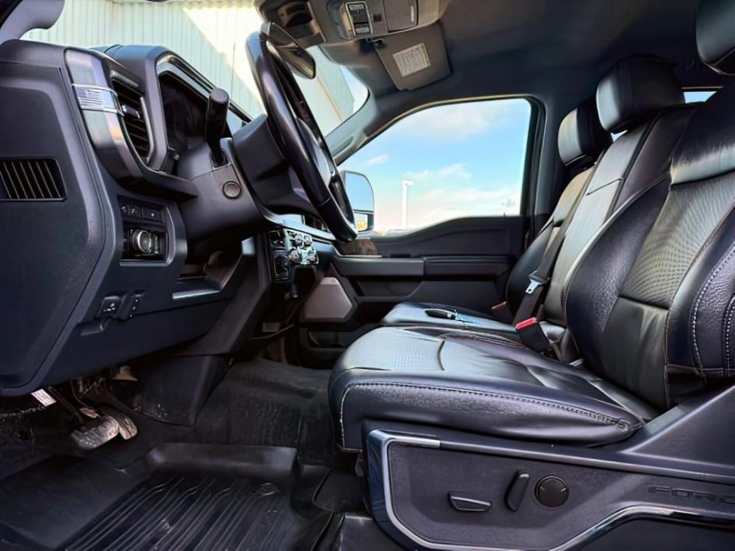 2023 GOLD /LEATHER Ford Super Duty F-350 SRW (1FT8W3BT5PE) with an 67L engine, Automatic transmission, located at 1175 N Woodruff Ave, Idaho Falls, ID, 83401, 43.506901, -111.999657 - At Timberline Auto, finding a great deal on your next vehicle is always easy! Our experienced sales staff's goal is to help find you the right vehicle at the right price! Our knowledgeable finance department has options for almost any credit score. We offer extended service contract options to prote - Photo#12