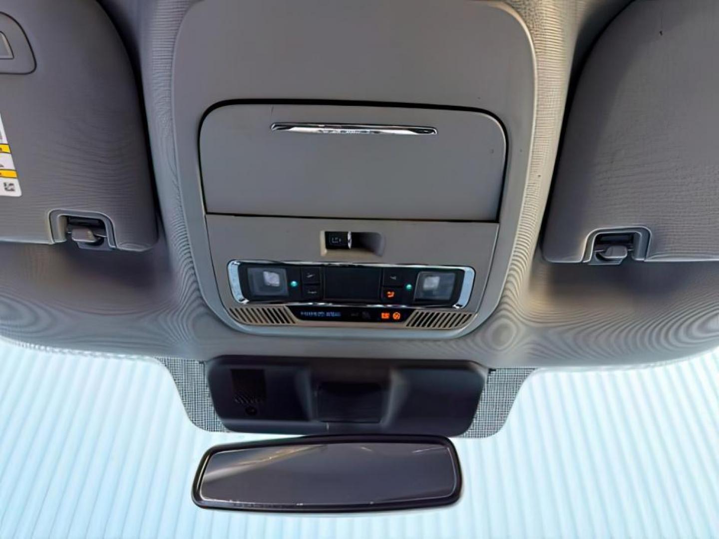 2023 GOLD /LEATHER Ford Super Duty F-350 SRW (1FT8W3BT5PE) with an 67L engine, Automatic transmission, located at 1175 N Woodruff Ave, Idaho Falls, ID, 83401, 43.506901, -111.999657 - At Timberline Auto, finding a great deal on your next vehicle is always easy! Our experienced sales staff's goal is to help find you the right vehicle at the right price! Our knowledgeable finance department has options for almost any credit score. We offer extended service contract options to prote - Photo#19