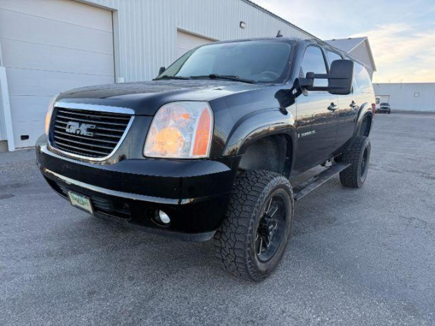 2008 Onyx Black /Ebony GMC Yukon XL 2500 (1GKGK26KX8R) with an Vortec 6L V-8 variable valve control engine, Automatic transmission, located at 1175 N Woodruff Ave, Idaho Falls, ID, 83401, 43.506901, -111.999657 - At Timberline Auto, finding a great deal on your next vehicle is always easy! Our experienced sales staff's goal is to help find you the right vehicle at the right price! Our knowledgeable finance department has options for almost any credit score. We offer extended service contract options to prote - Photo#24