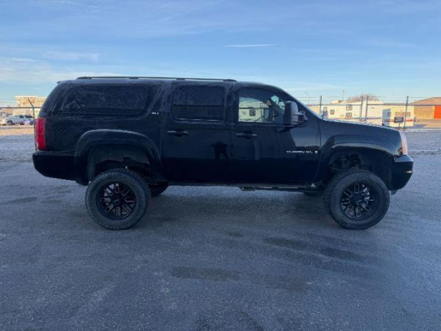 2008 Onyx Black /Ebony GMC Yukon XL 2500 (1GKGK26KX8R) with an Vortec 6L V-8 variable valve control engine, Automatic transmission, located at 1175 N Woodruff Ave, Idaho Falls, ID, 83401, 43.506901, -111.999657 - At Timberline Auto, finding a great deal on your next vehicle is always easy! Our experienced sales staff's goal is to help find you the right vehicle at the right price! Our knowledgeable finance department has options for almost any credit score. We offer extended service contract options to prote - Photo#31