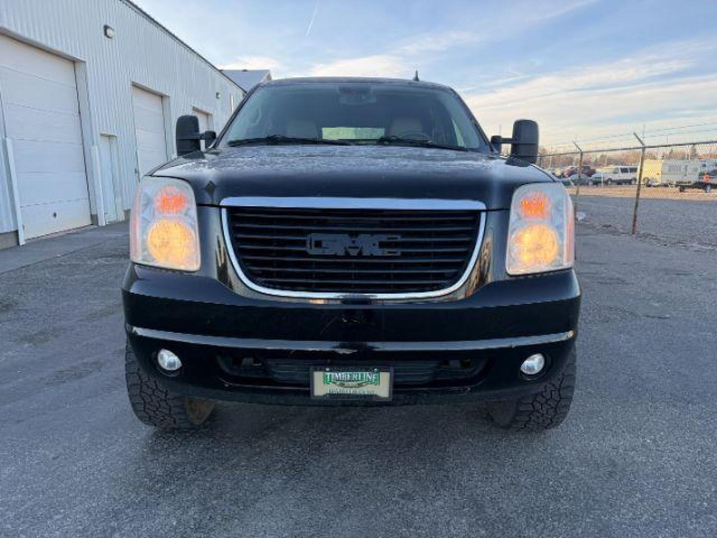 2008 Onyx Black /Ebony GMC Yukon XL 2500 (1GKGK26KX8R) with an Vortec 6L V-8 variable valve control engine, Automatic transmission, located at 1175 N Woodruff Ave, Idaho Falls, ID, 83401, 43.506901, -111.999657 - At Timberline Auto, finding a great deal on your next vehicle is always easy! Our experienced sales staff's goal is to help find you the right vehicle at the right price! Our knowledgeable finance department has options for almost any credit score. We offer extended service contract options to prote - Photo#33