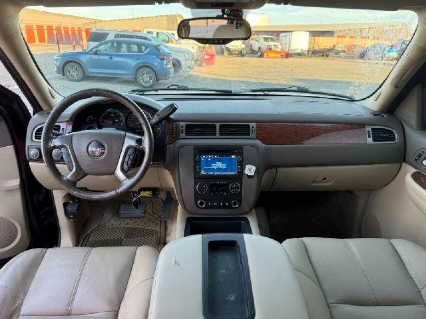 2008 Onyx Black /Ebony GMC Yukon XL 2500 (1GKGK26KX8R) with an Vortec 6L V-8 variable valve control engine, Automatic transmission, located at 1175 N Woodruff Ave, Idaho Falls, ID, 83401, 43.506901, -111.999657 - At Timberline Auto, finding a great deal on your next vehicle is always easy! Our experienced sales staff's goal is to help find you the right vehicle at the right price! Our knowledgeable finance department has options for almost any credit score. We offer extended service contract options to prote - Photo#45