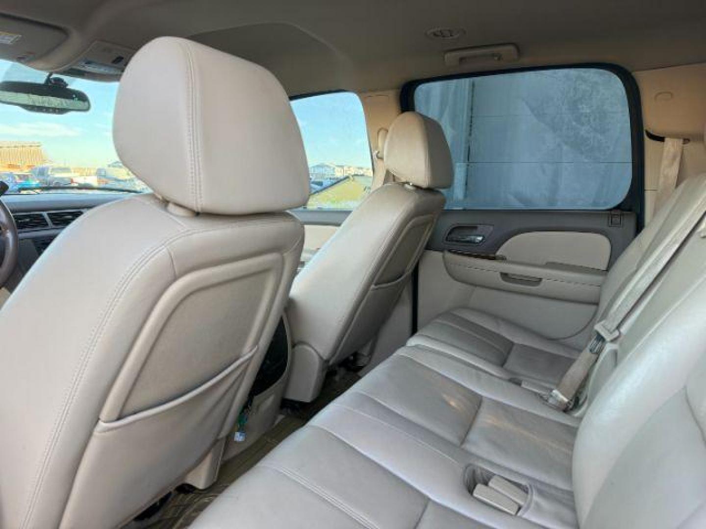 2008 Onyx Black /Ebony GMC Yukon XL 2500 (1GKGK26KX8R) with an Vortec 6L V-8 variable valve control engine, Automatic transmission, located at 1175 N Woodruff Ave, Idaho Falls, ID, 83401, 43.506901, -111.999657 - At Timberline Auto, finding a great deal on your next vehicle is always easy! Our experienced sales staff's goal is to help find you the right vehicle at the right price! Our knowledgeable finance department has options for almost any credit score. We offer extended service contract options to prote - Photo#46